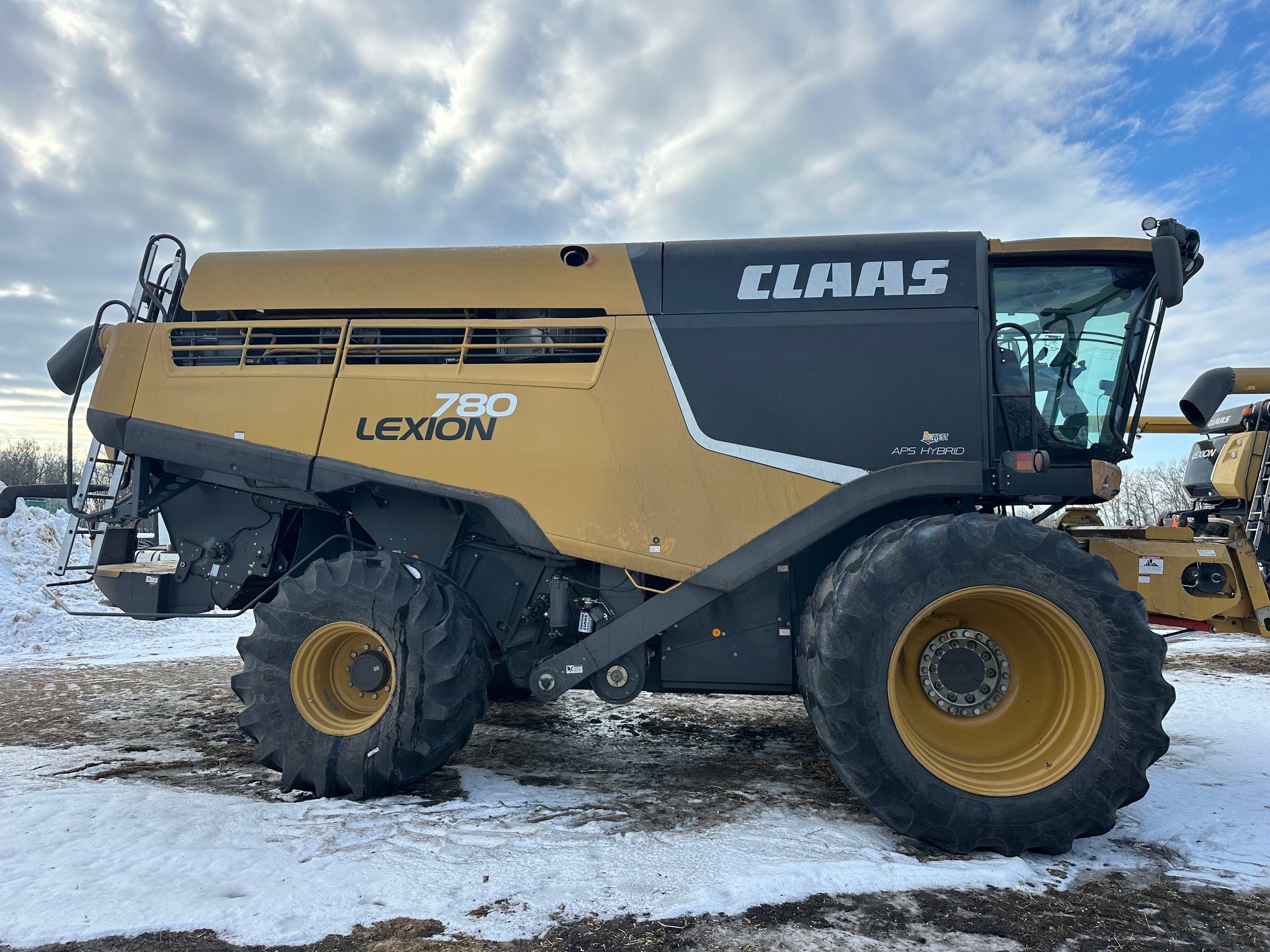2013 CLAAS 780 Combine