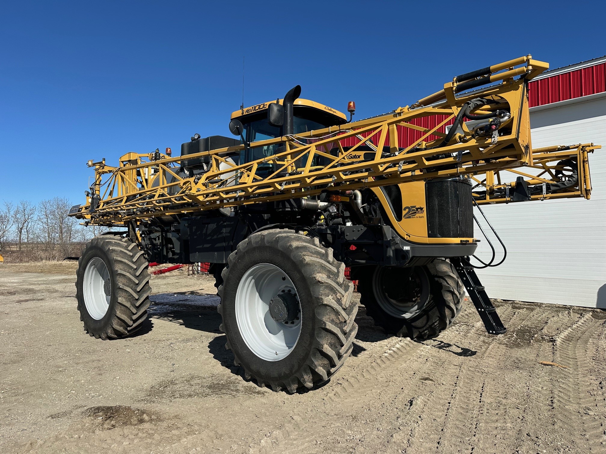 2018 RoGator RG1100C Sprayer/High Clearance