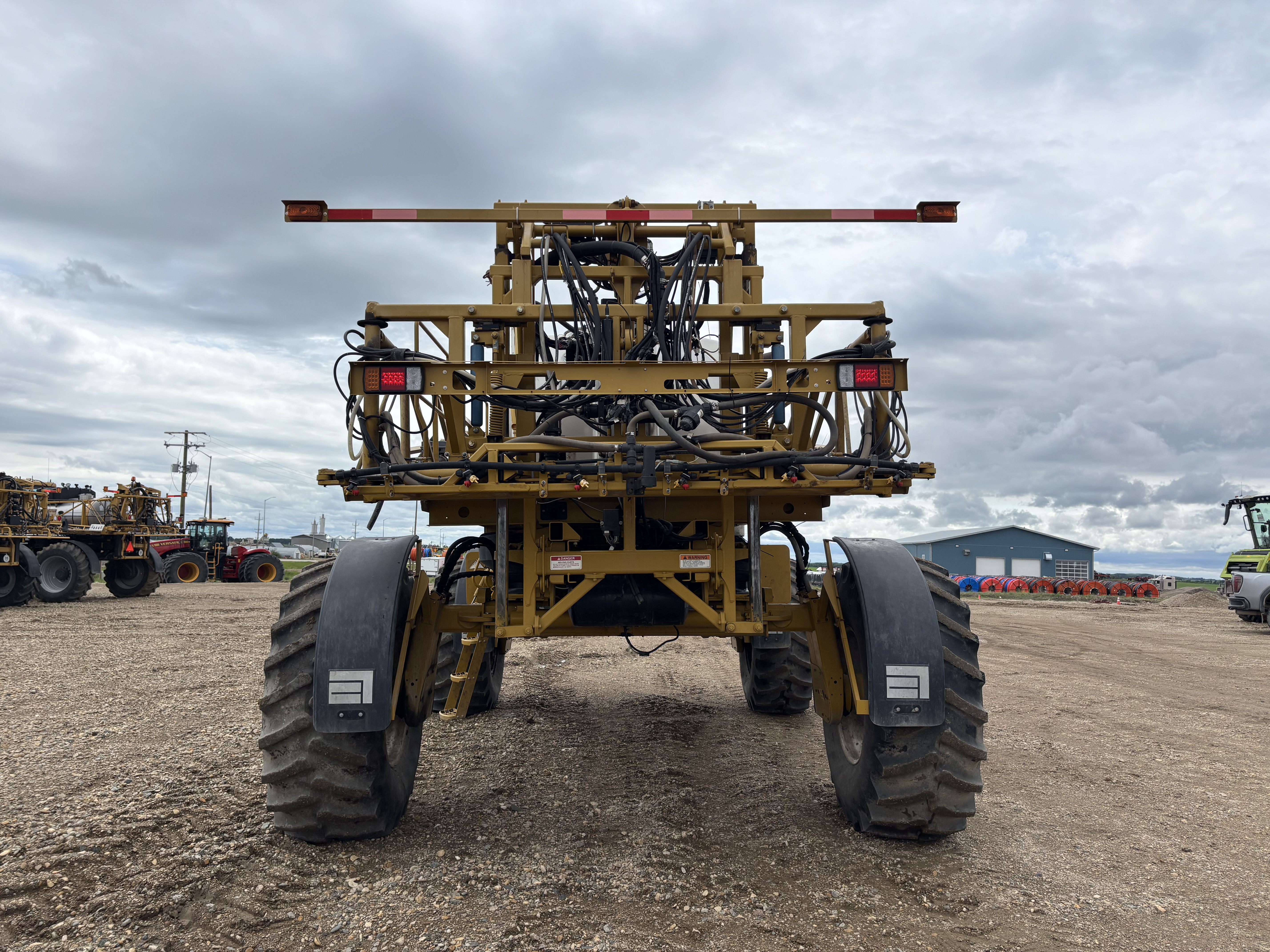 2007 RoGator SS874 Sprayer/High Clearance