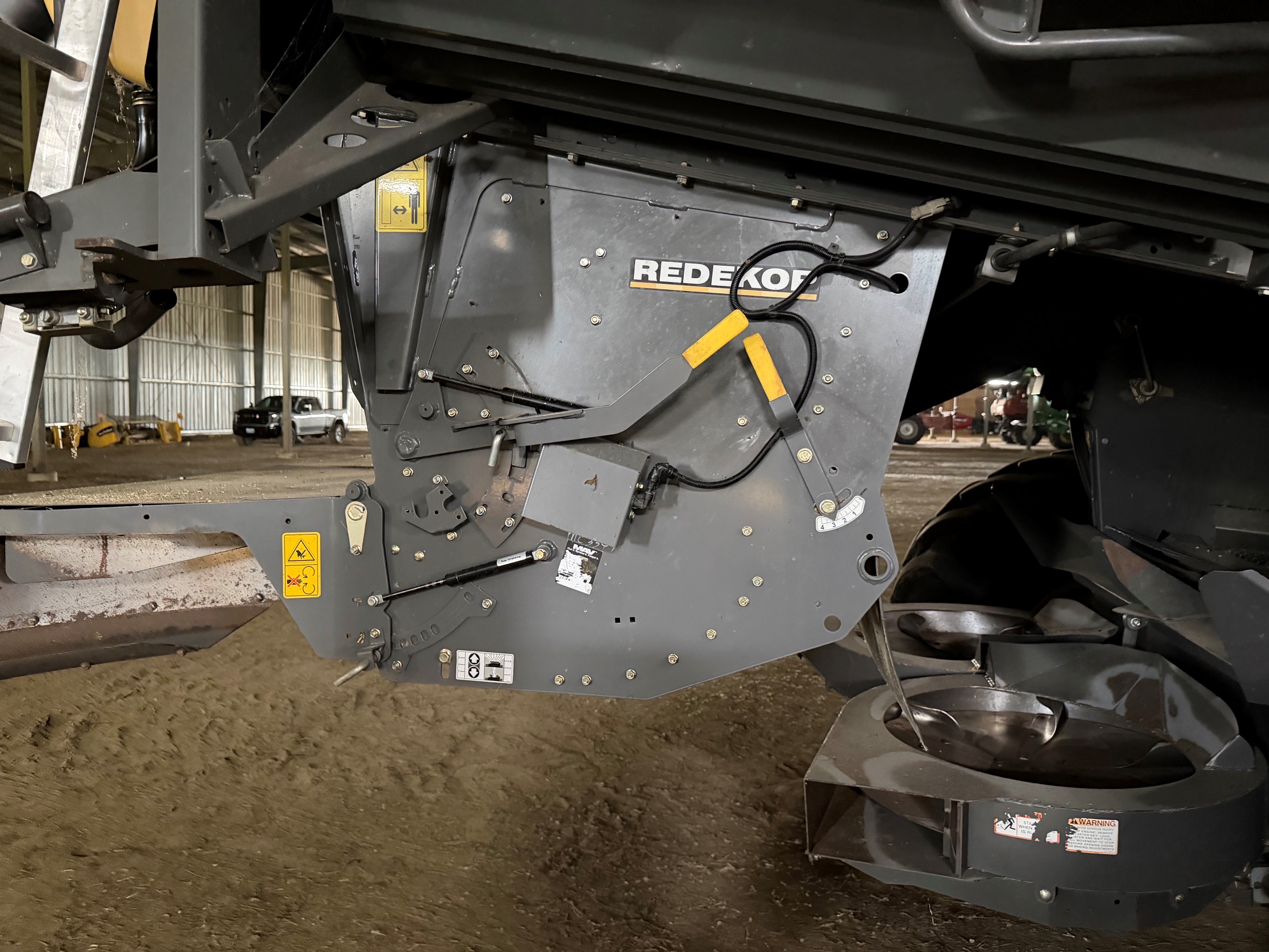 2014 CLAAS 780 Combine