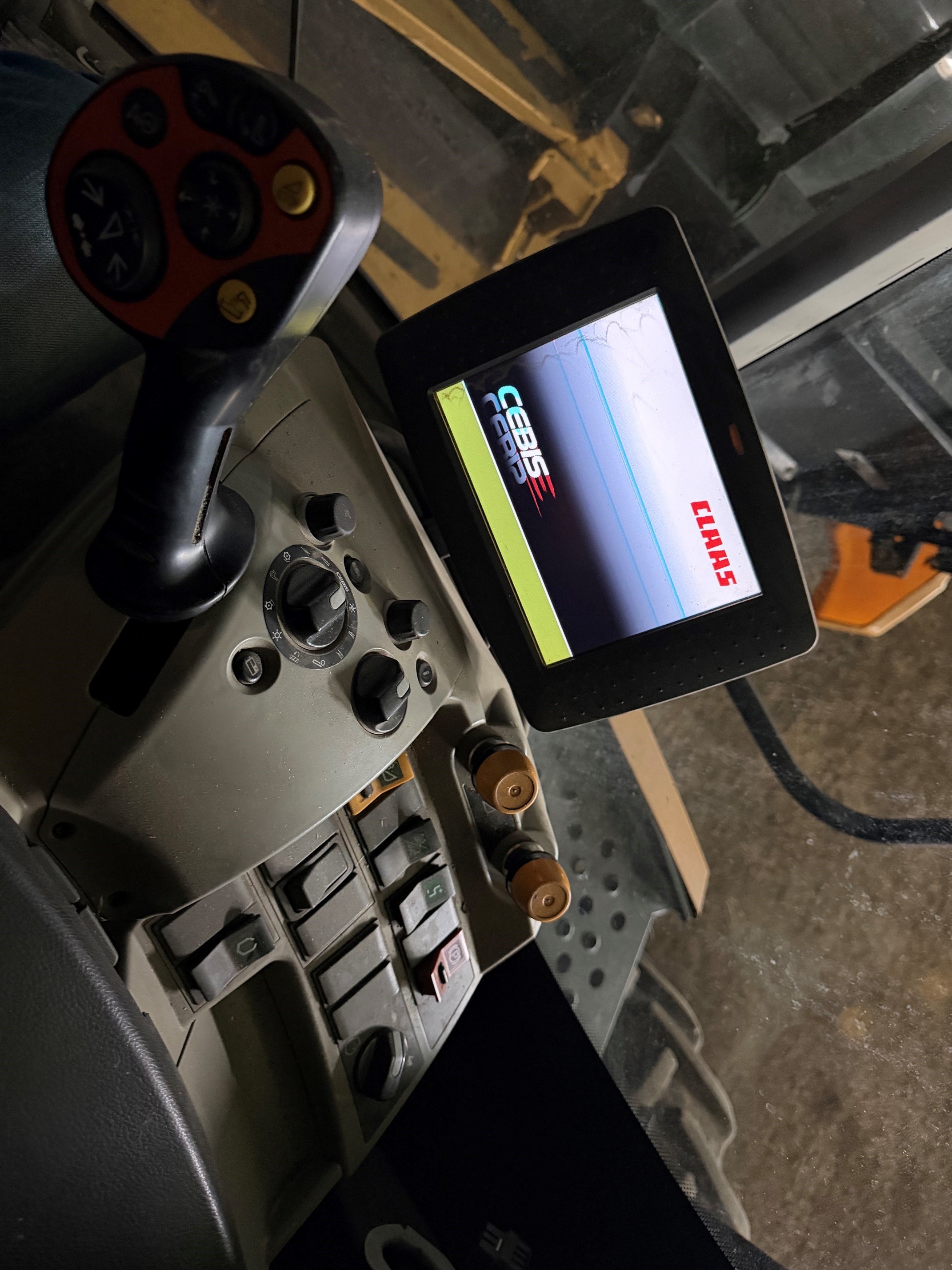 2013 CLAAS 760 Combine