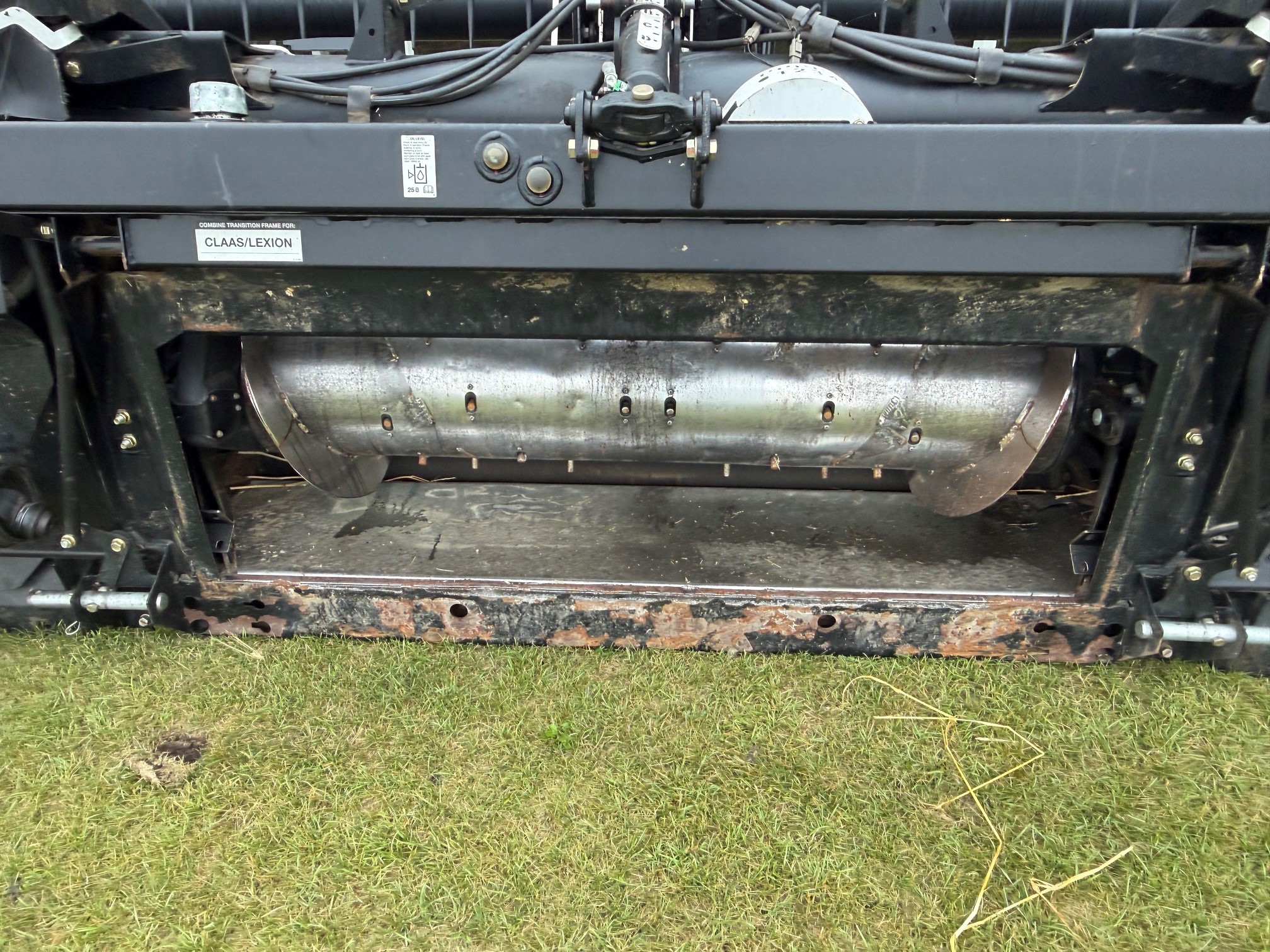 2016 MacDon FD75-40 Header Combine
