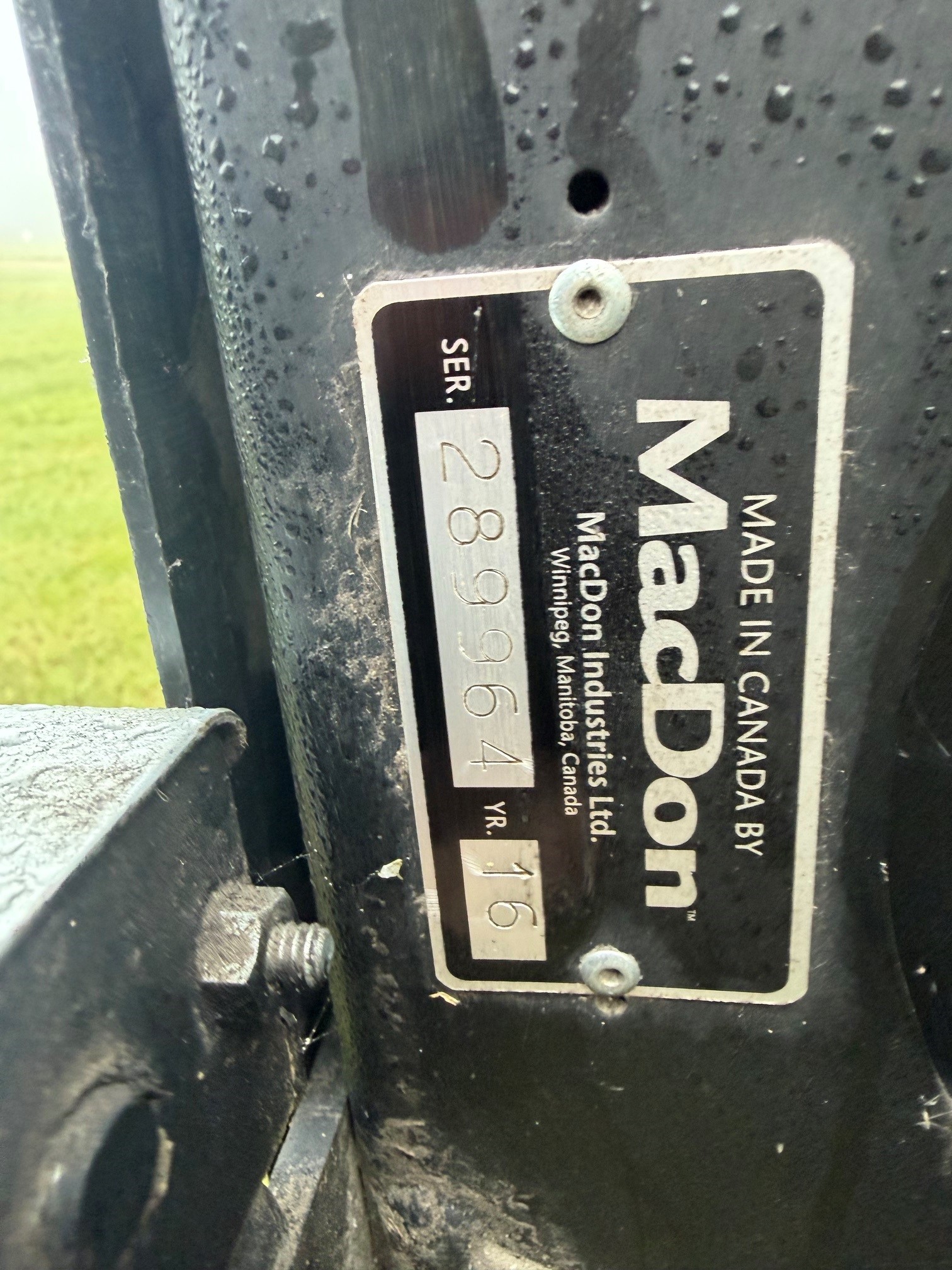 2016 MacDon FD75-40 Header Combine