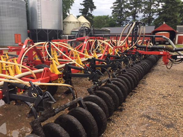 2011 Bourgault 8810-55 Seeding Tool