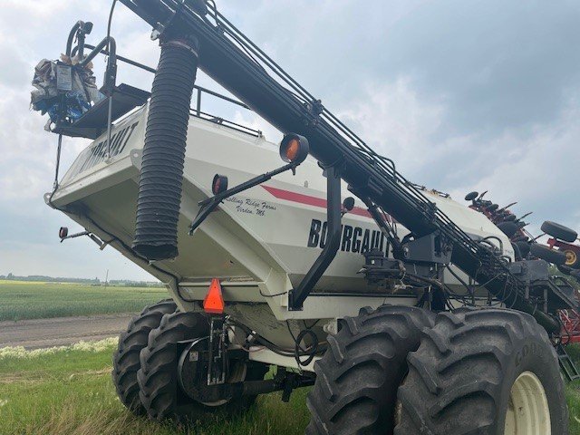 2010 Bourgault 3310-55 Seeding Tool