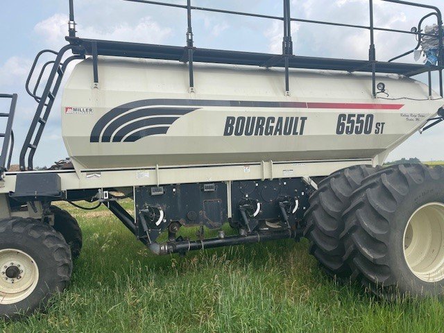 2010 Bourgault 3310-55 Seeding Tool