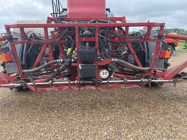 2011 Case 4420-120 Sprayer/High Clearance