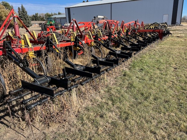 2007 Bourgault 9400-60 Row Crop Tillage