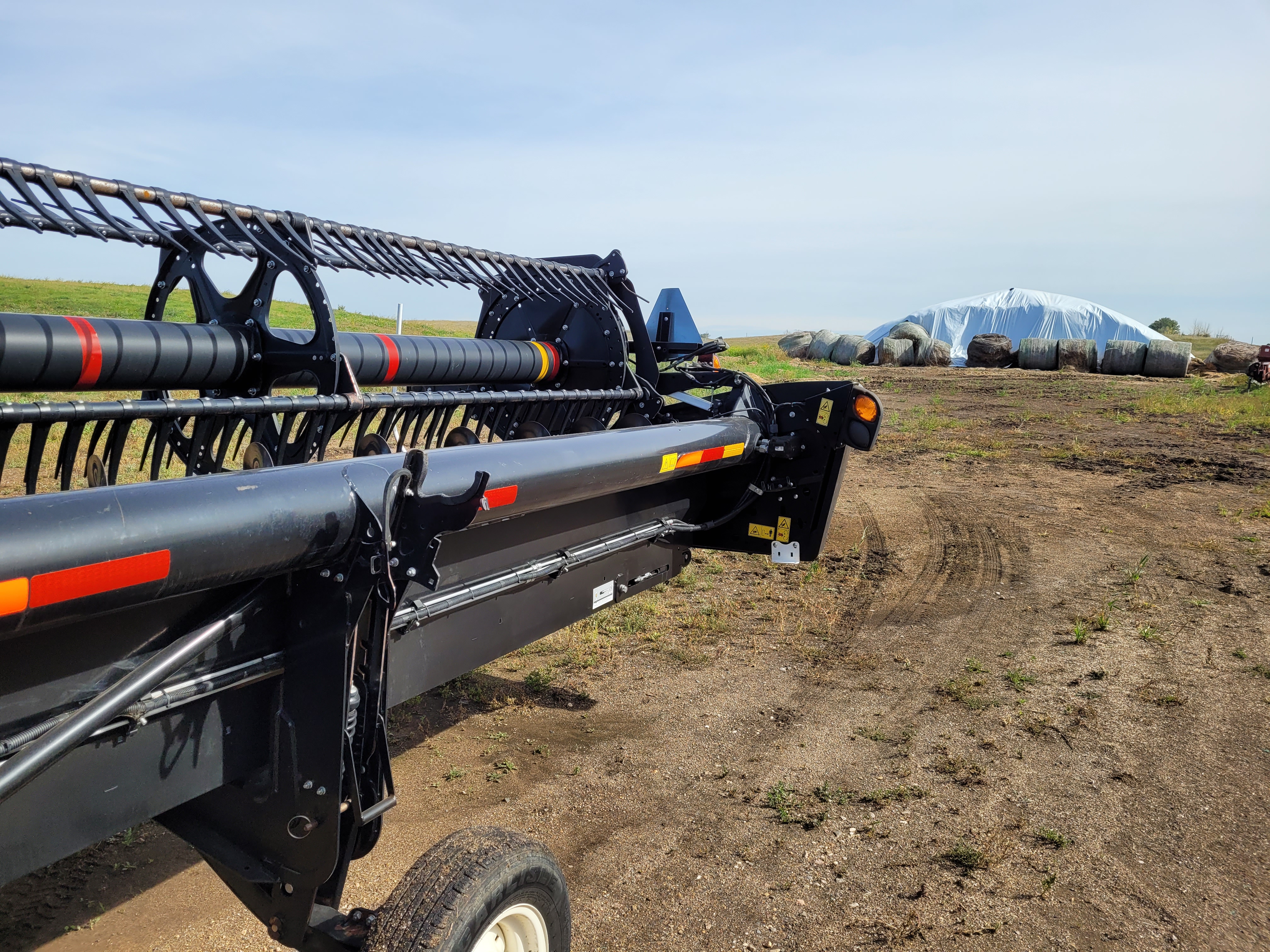 2018 MacDon FD140 Header Combine