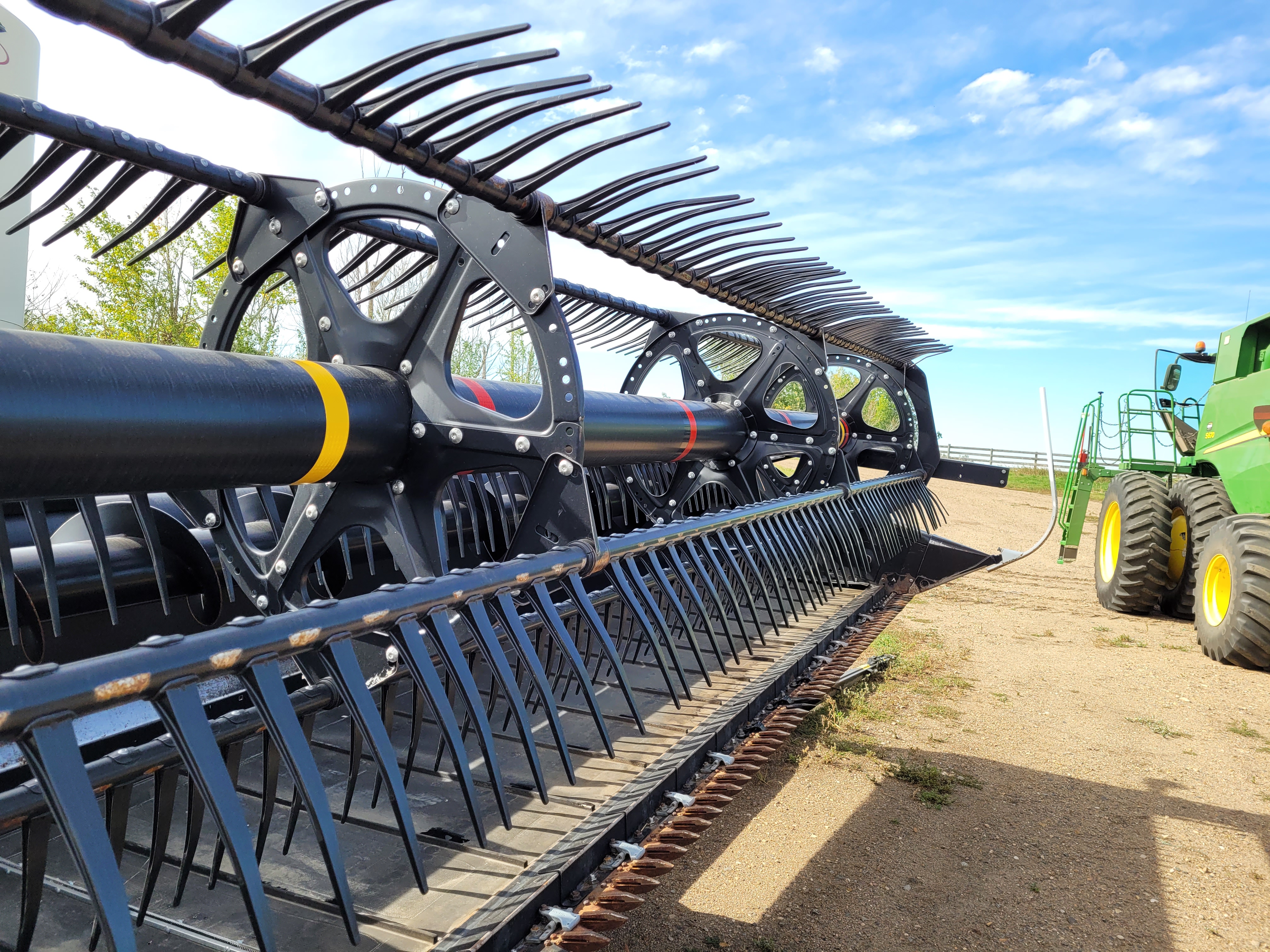 2018 MacDon FD140 Header Combine