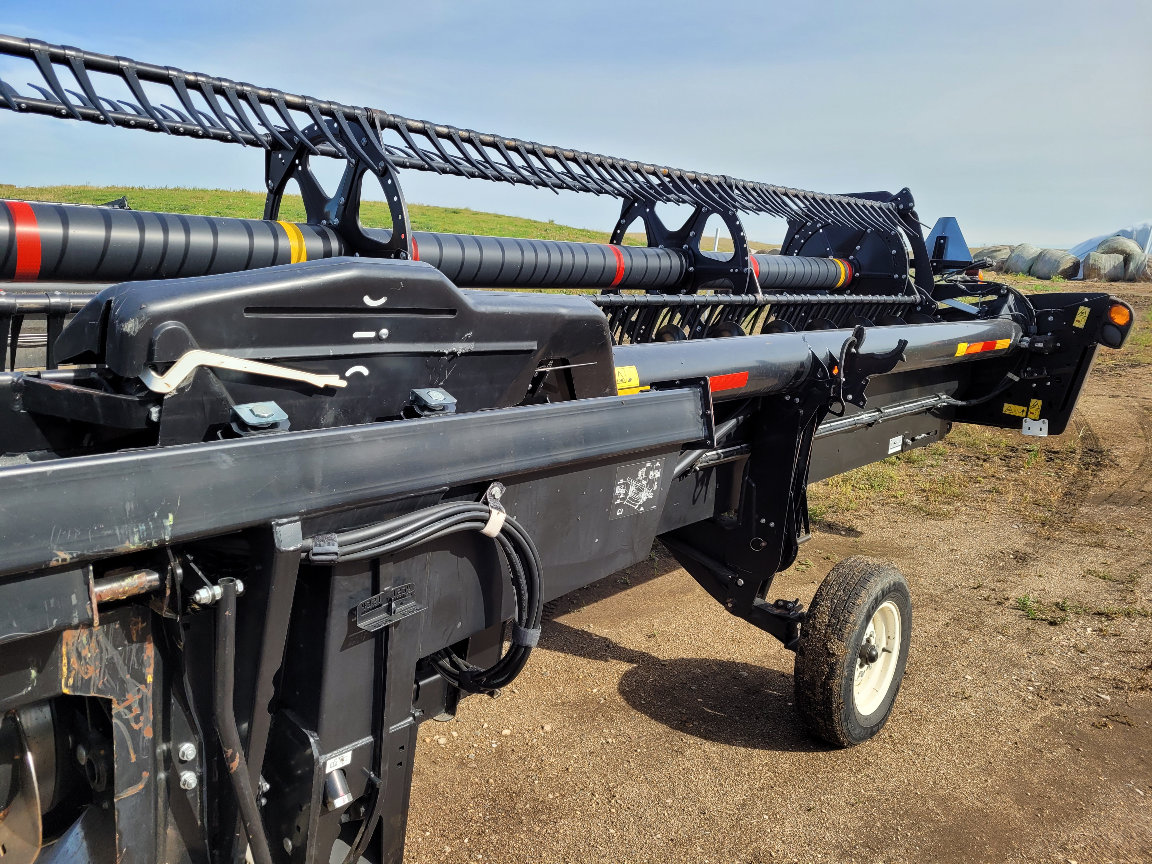 2018 MacDon FD140 Header Combine