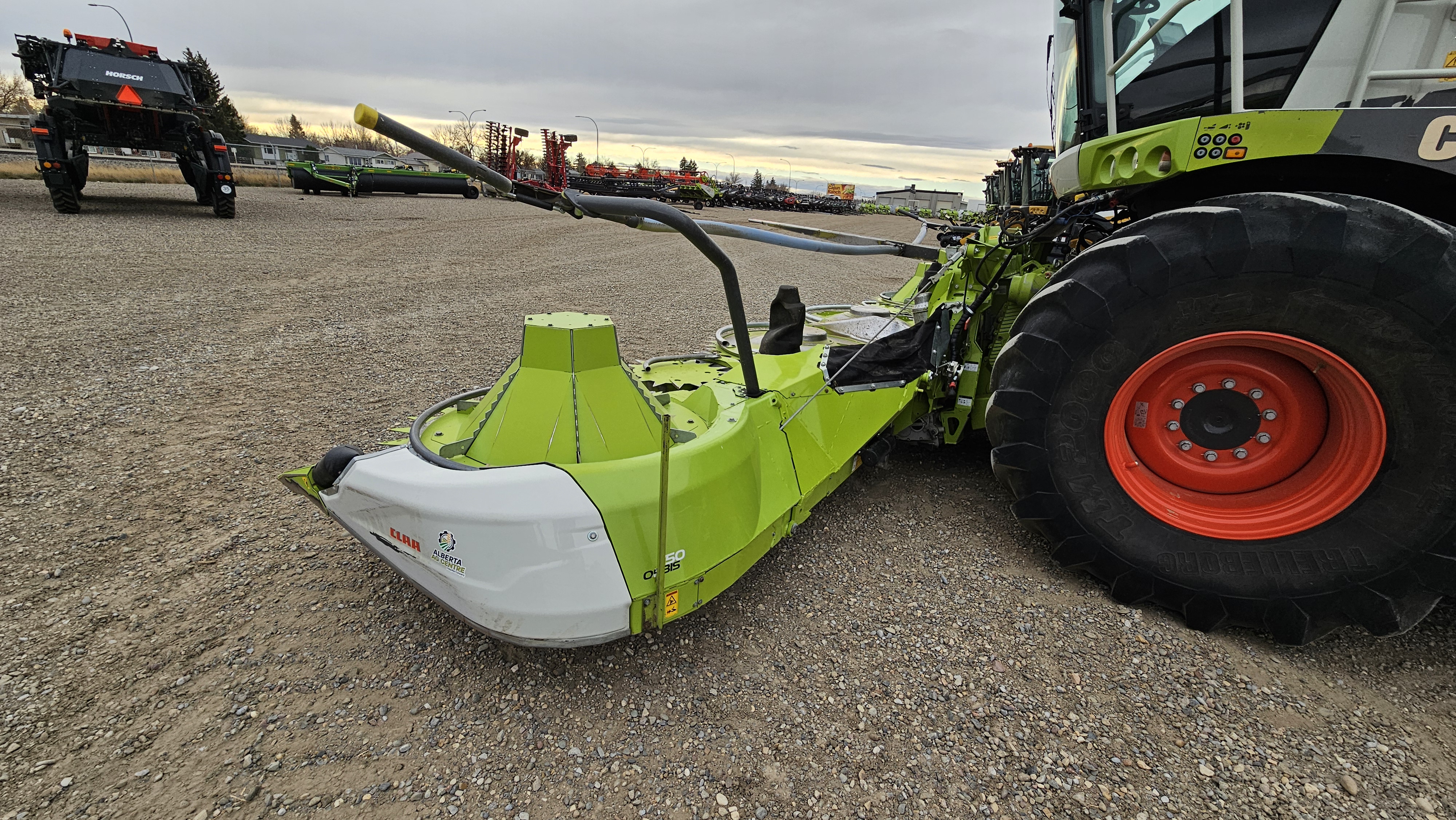 2022 CLAAS ORBIS 750 Header Forage