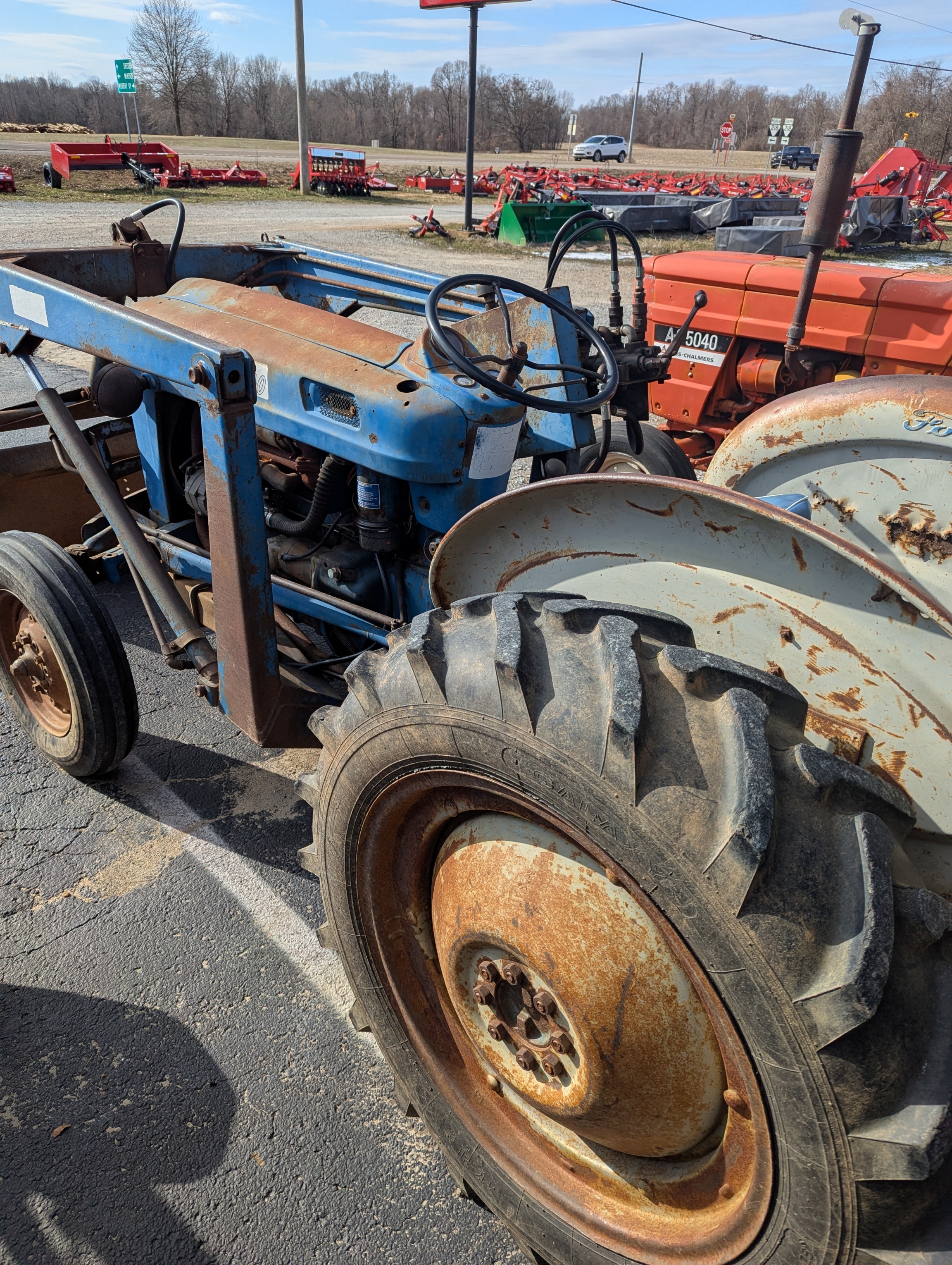 1964 Ford 2000 Tractor