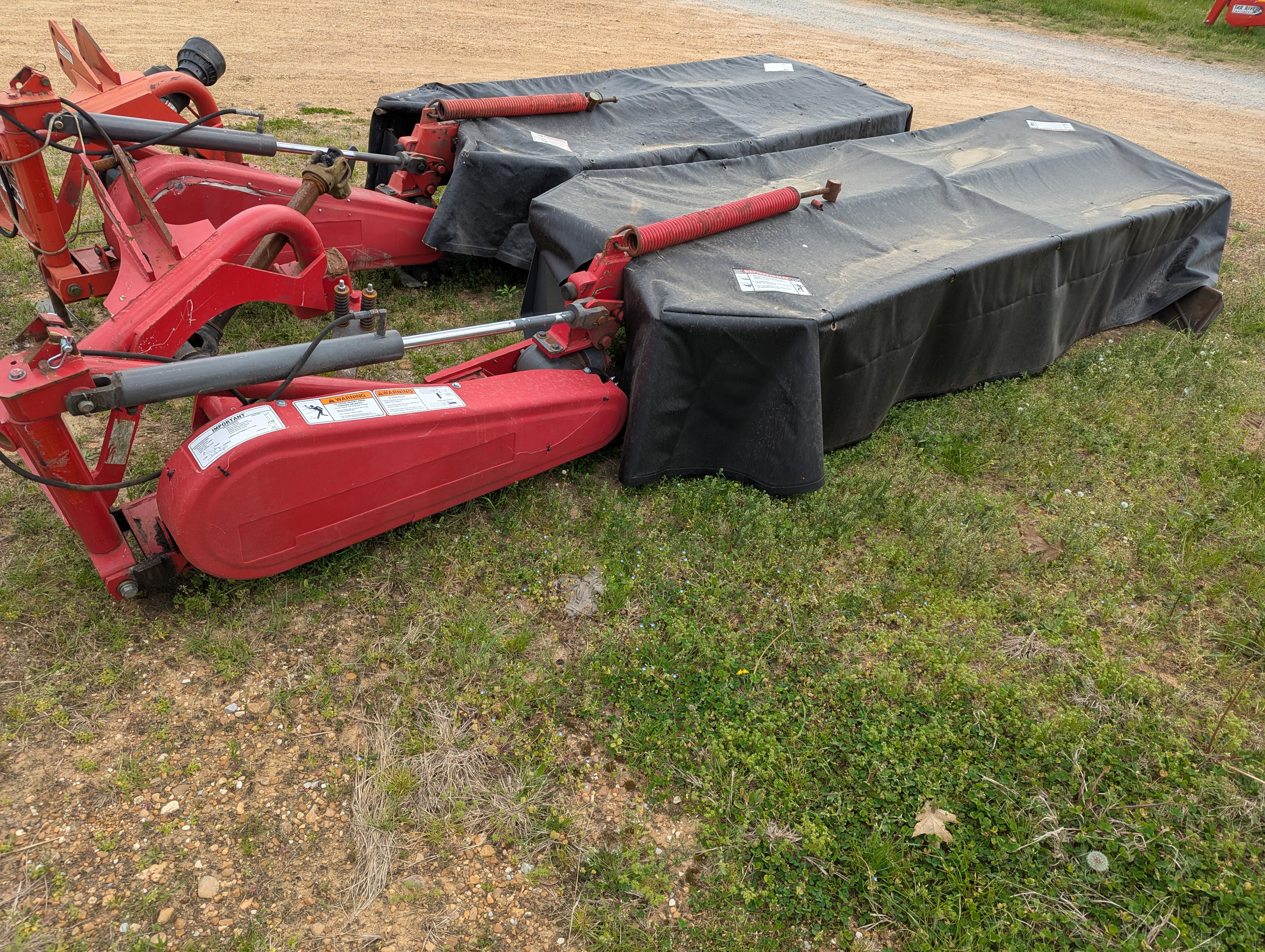 2011 Massey Ferguson 1330 Mower/Disc