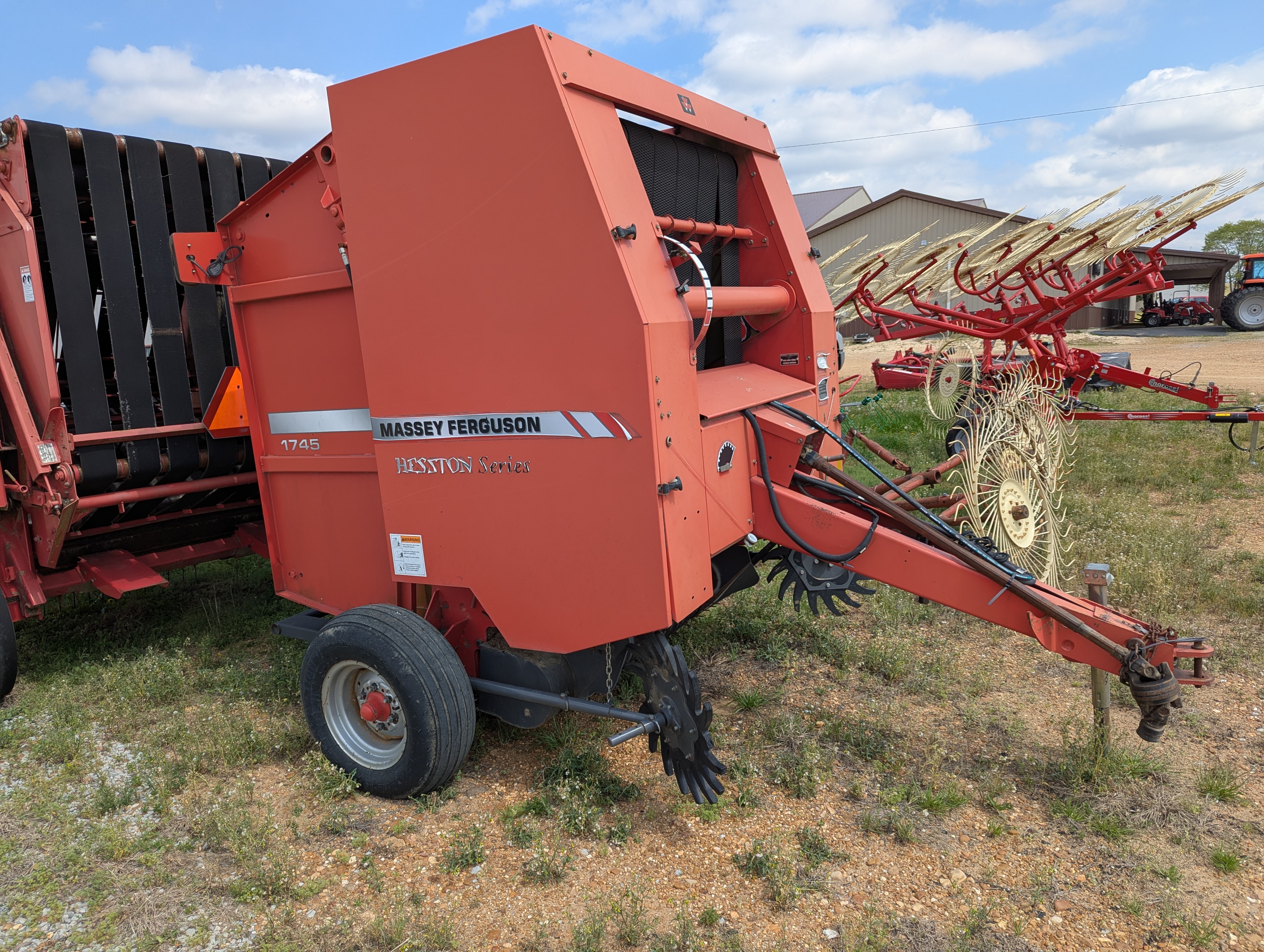 2008 Massey Ferguson 1745 Baler/Round