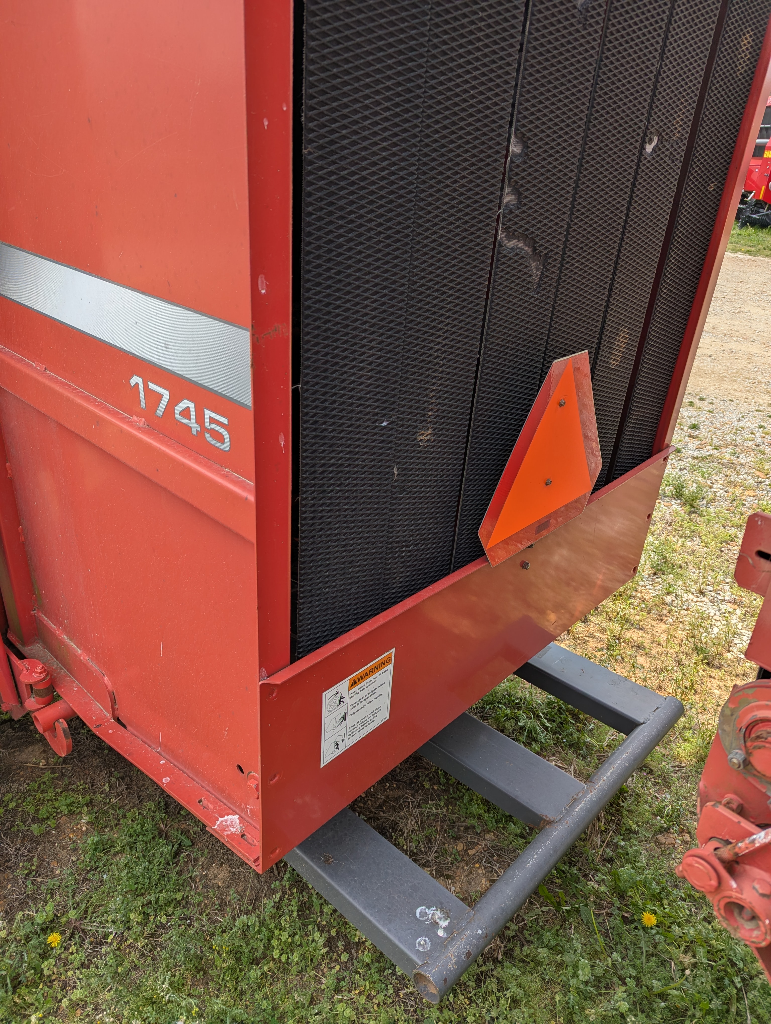 2008 Massey Ferguson 1745 Baler/Round