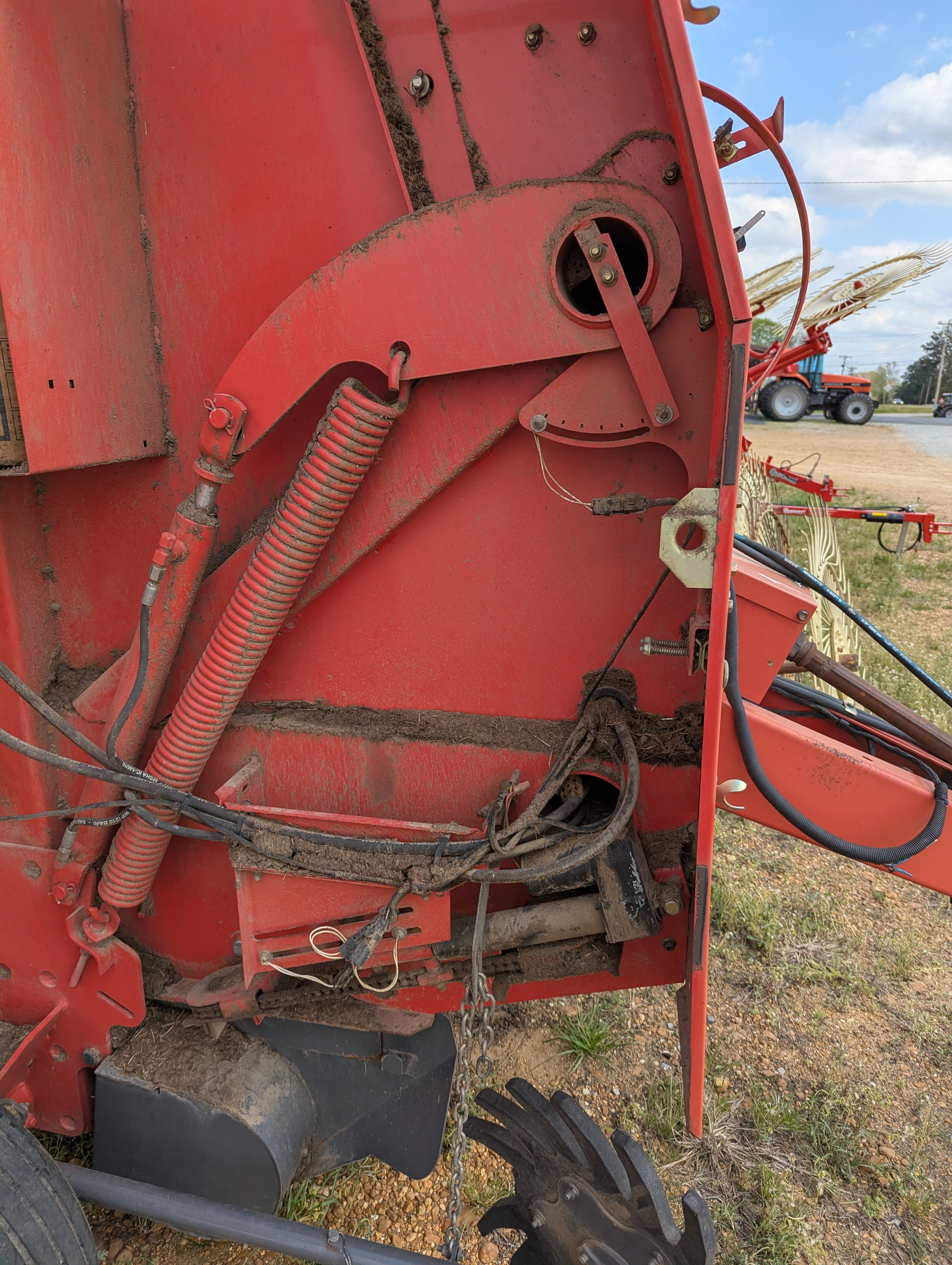 2008 Massey Ferguson 1745 Baler/Round