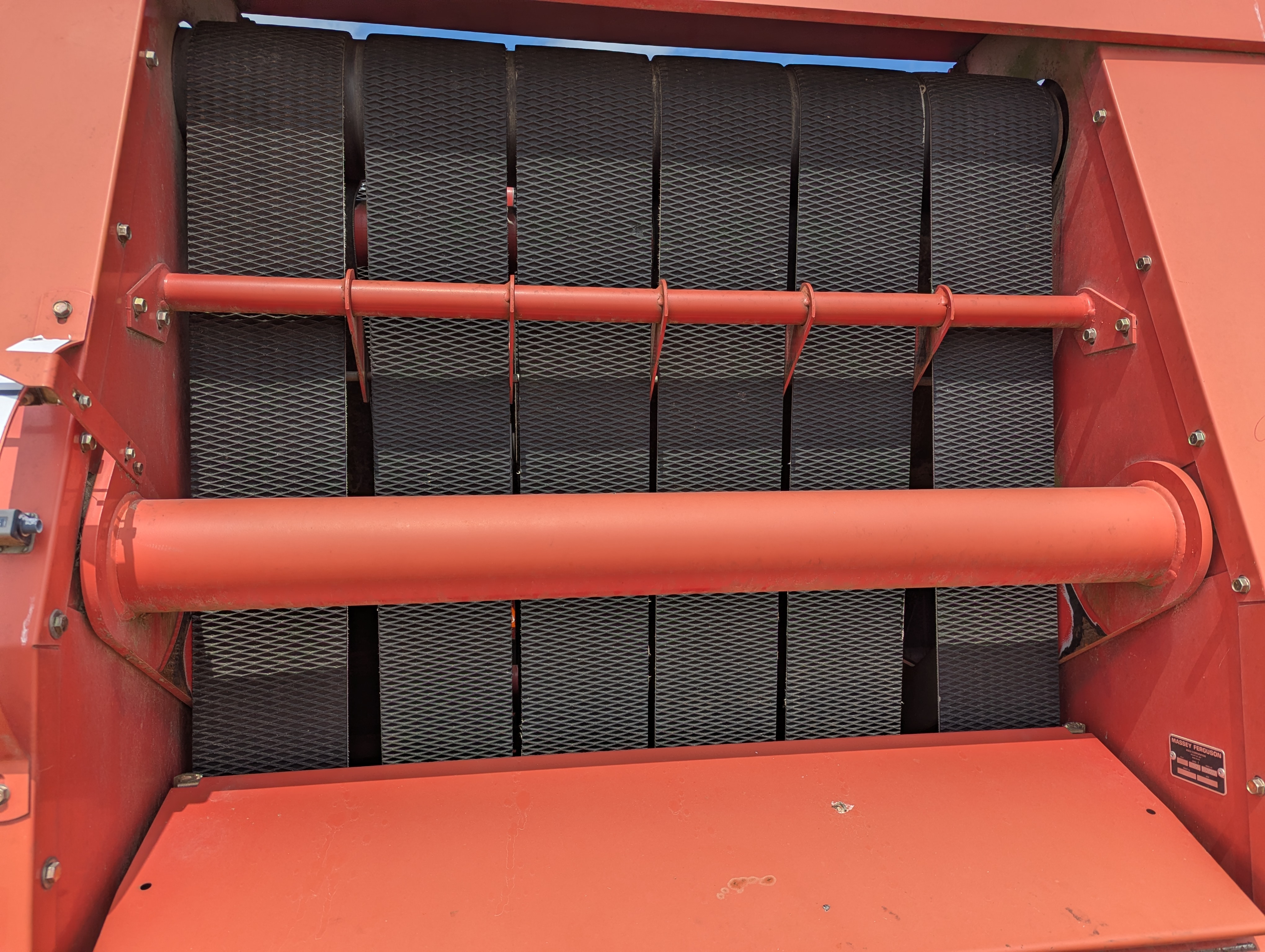 2008 Massey Ferguson 1745 Baler/Round