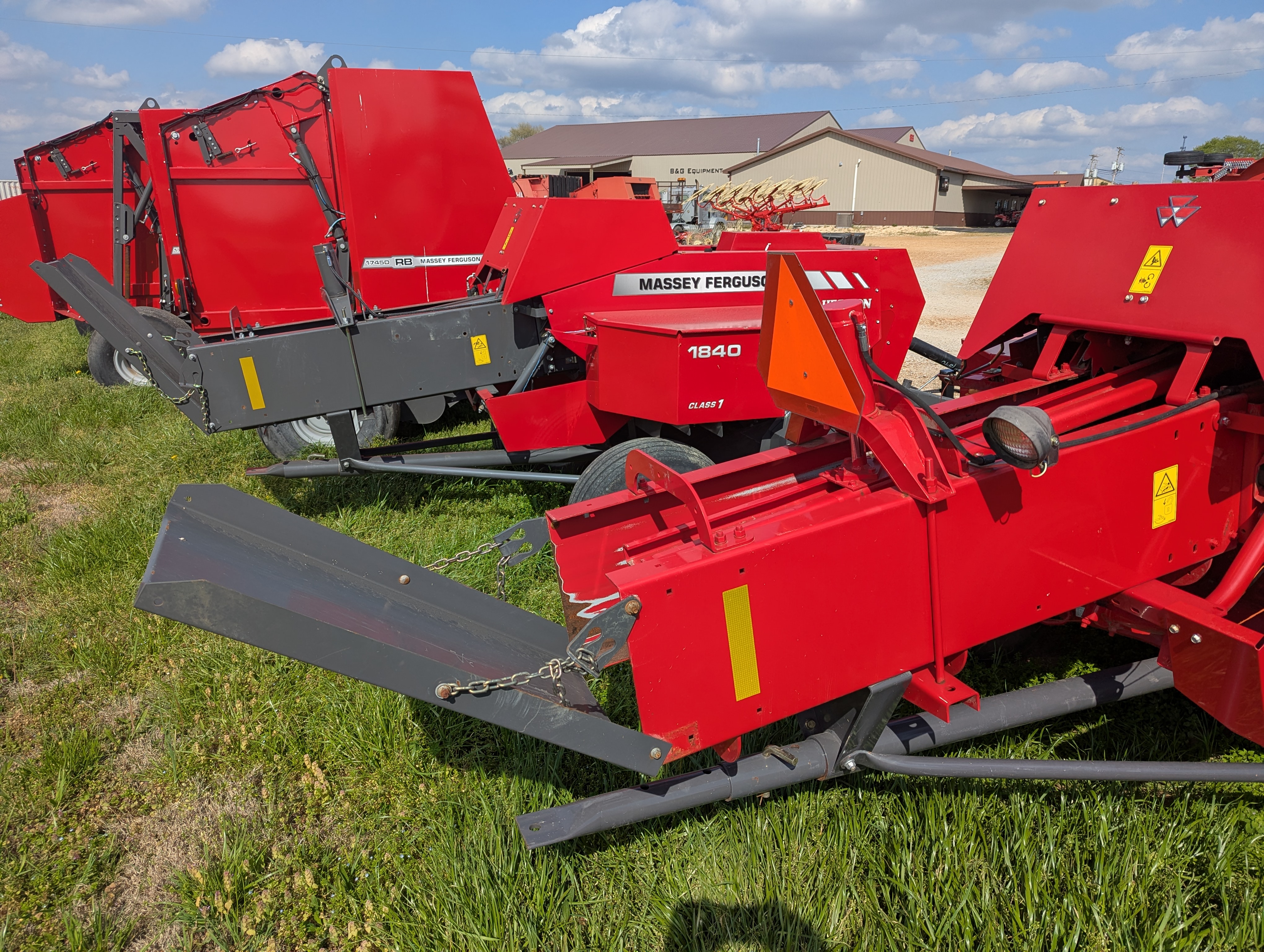 2016 Massey Ferguson 1840 Baler/Square