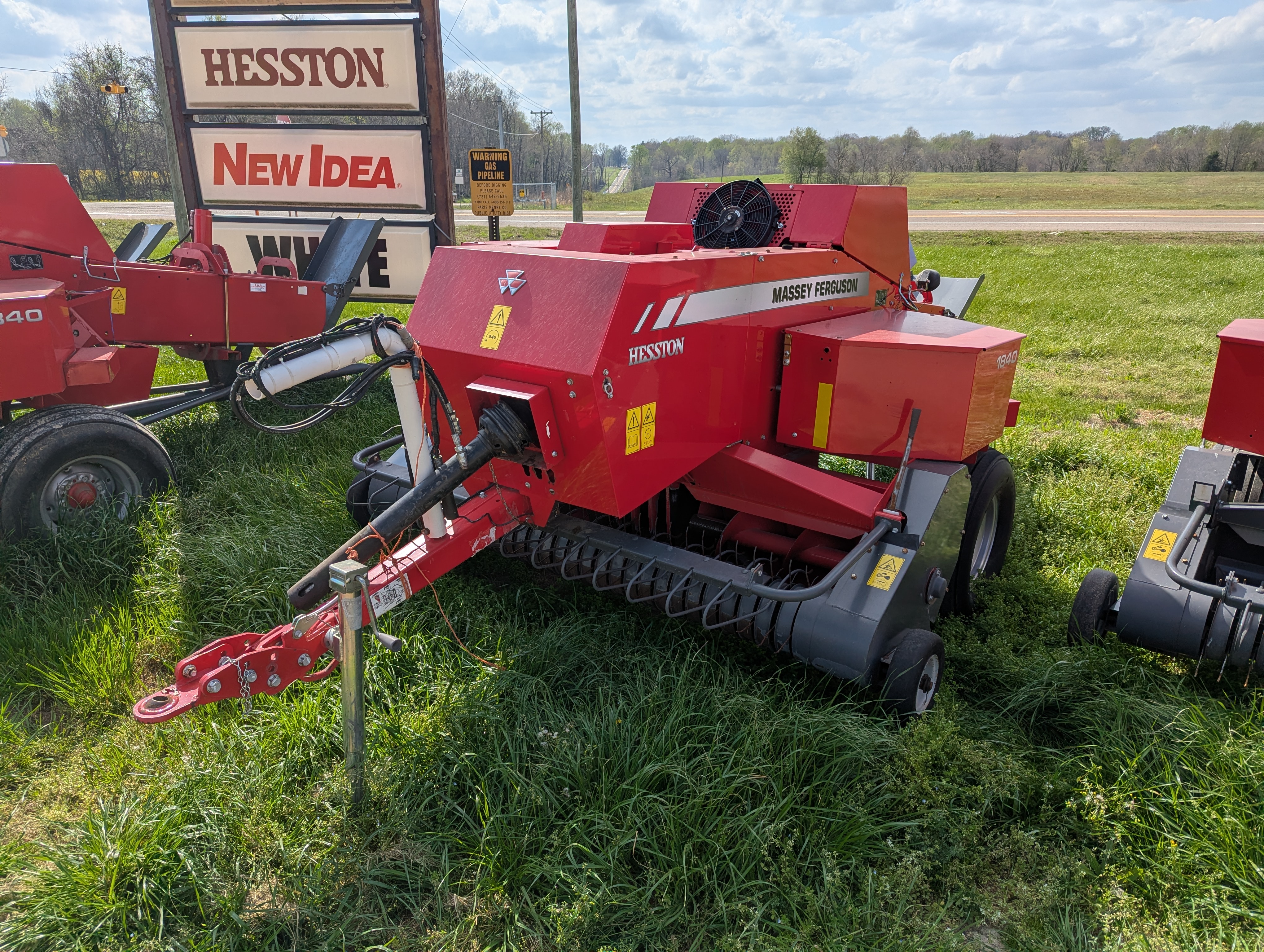 2016 Massey Ferguson 1840 Baler/Square