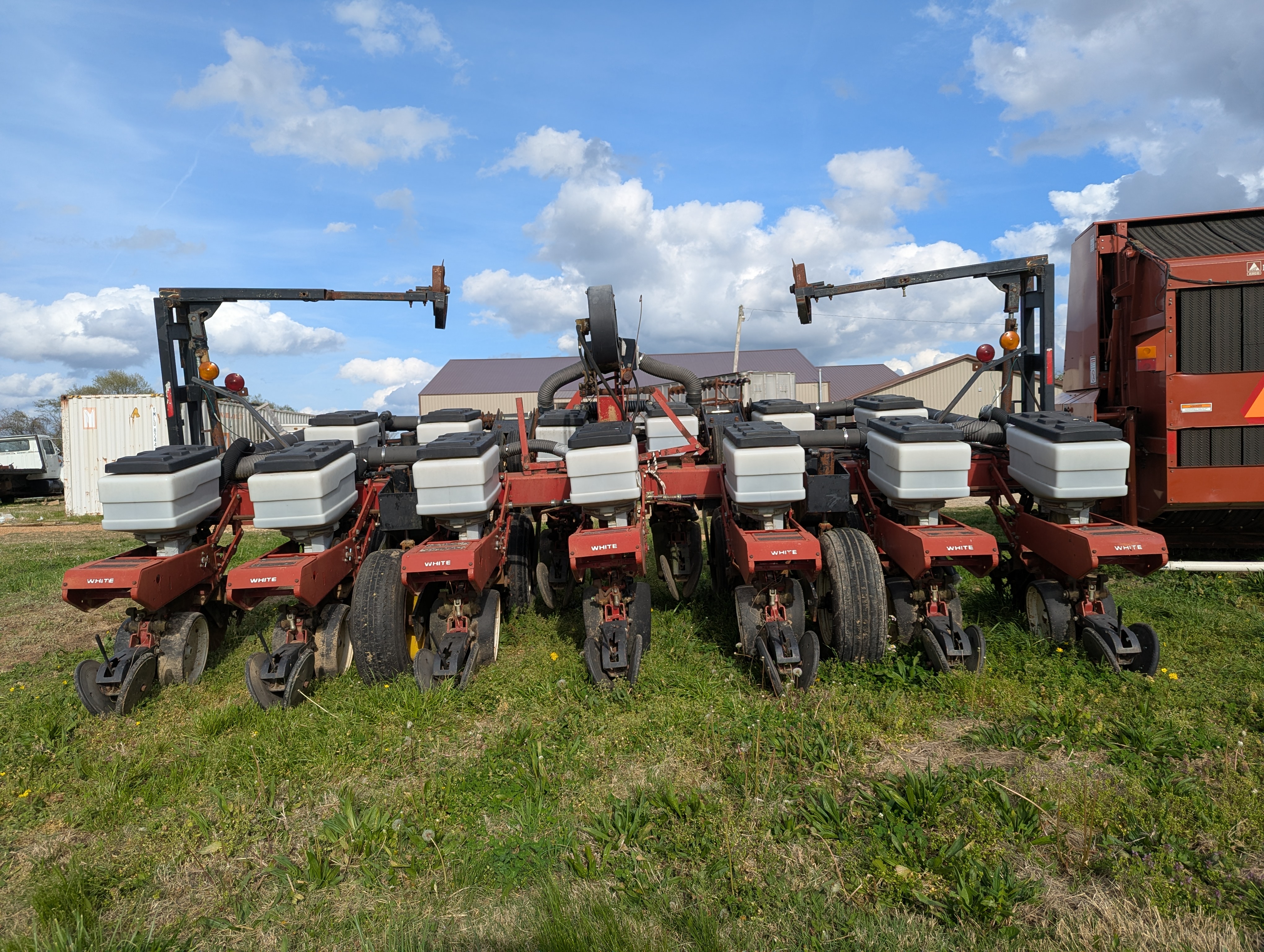 2000 AGCO White 6342 Planter