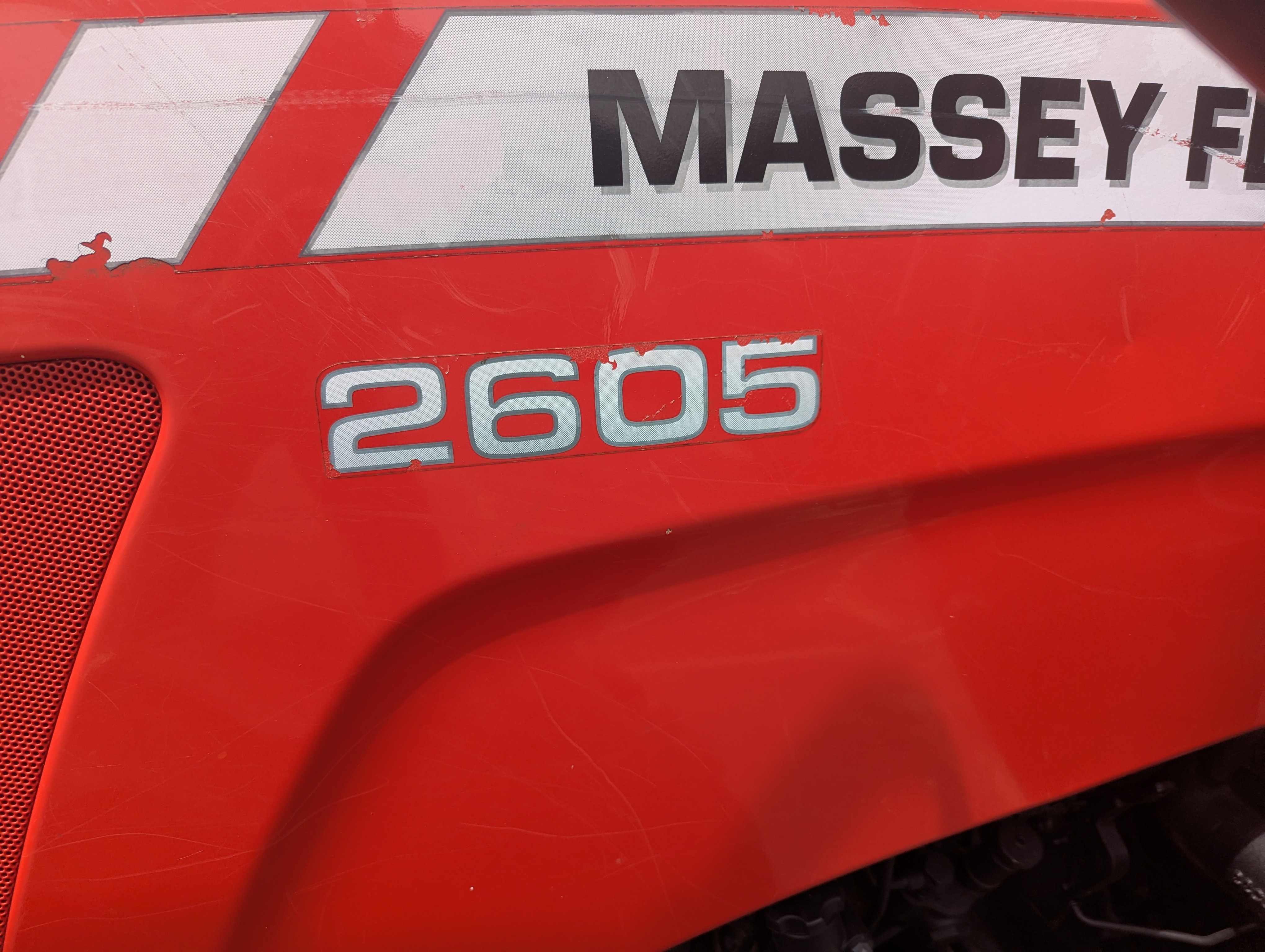 2010 Massey Ferguson 2605 Tractor