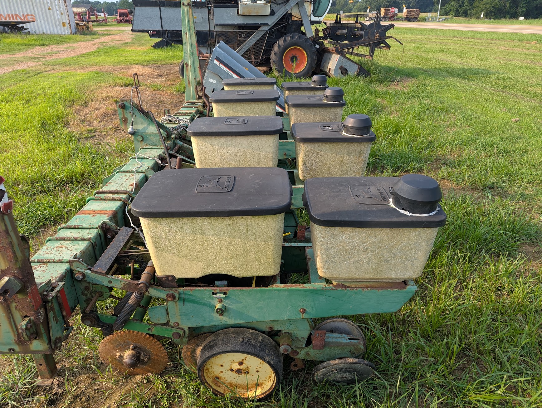 John Deere 7100 Planter