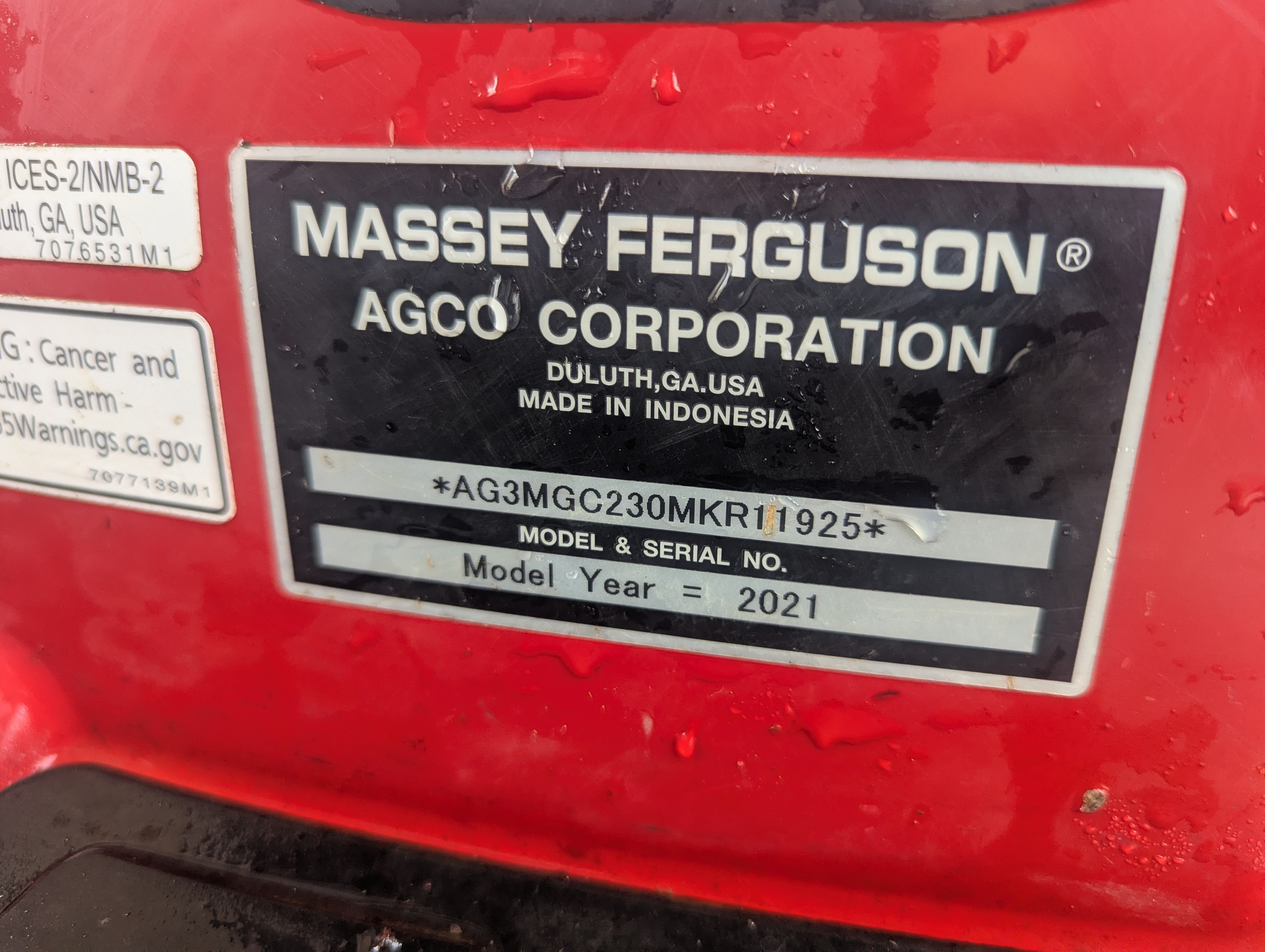 2021 Massey Ferguson GC1723EB Tractor