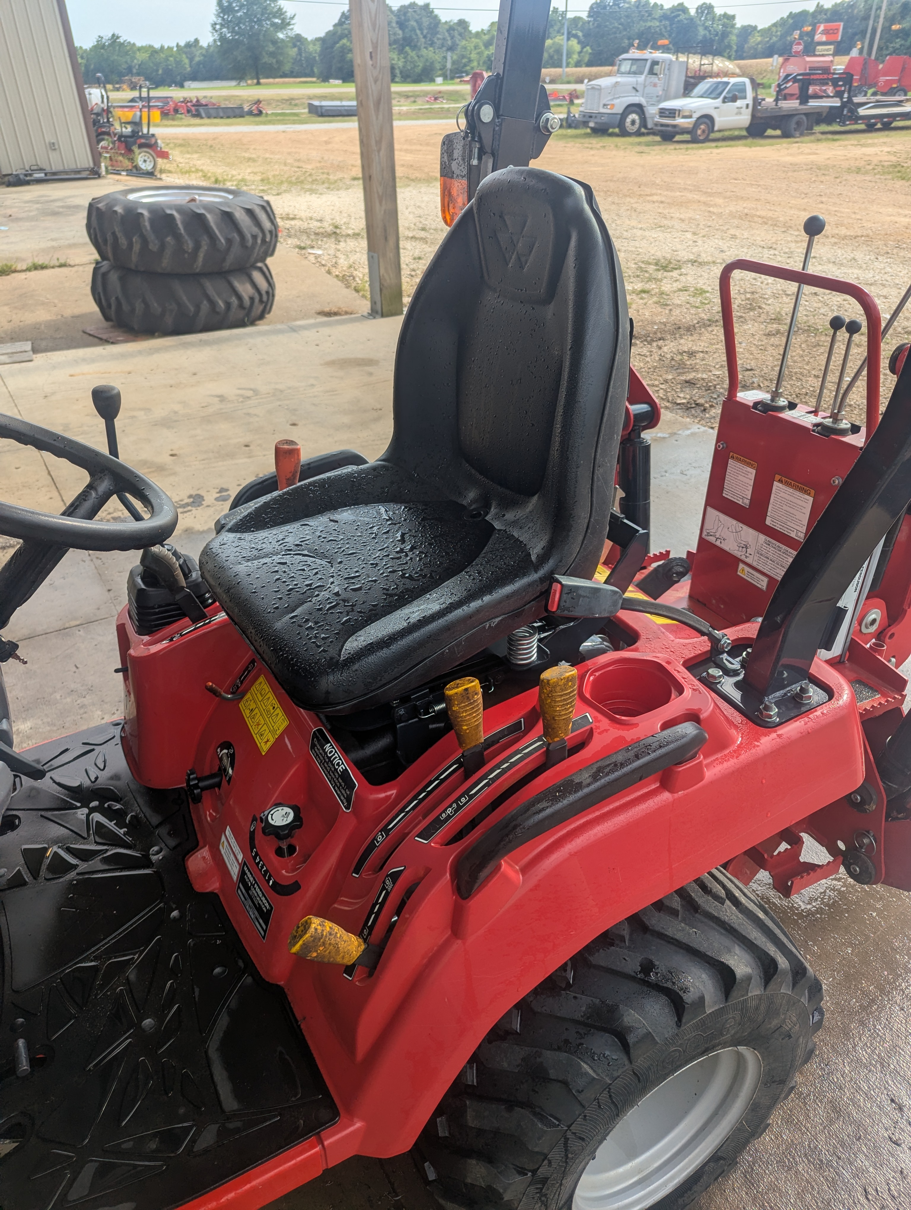 2021 Massey Ferguson GC1723EB Tractor