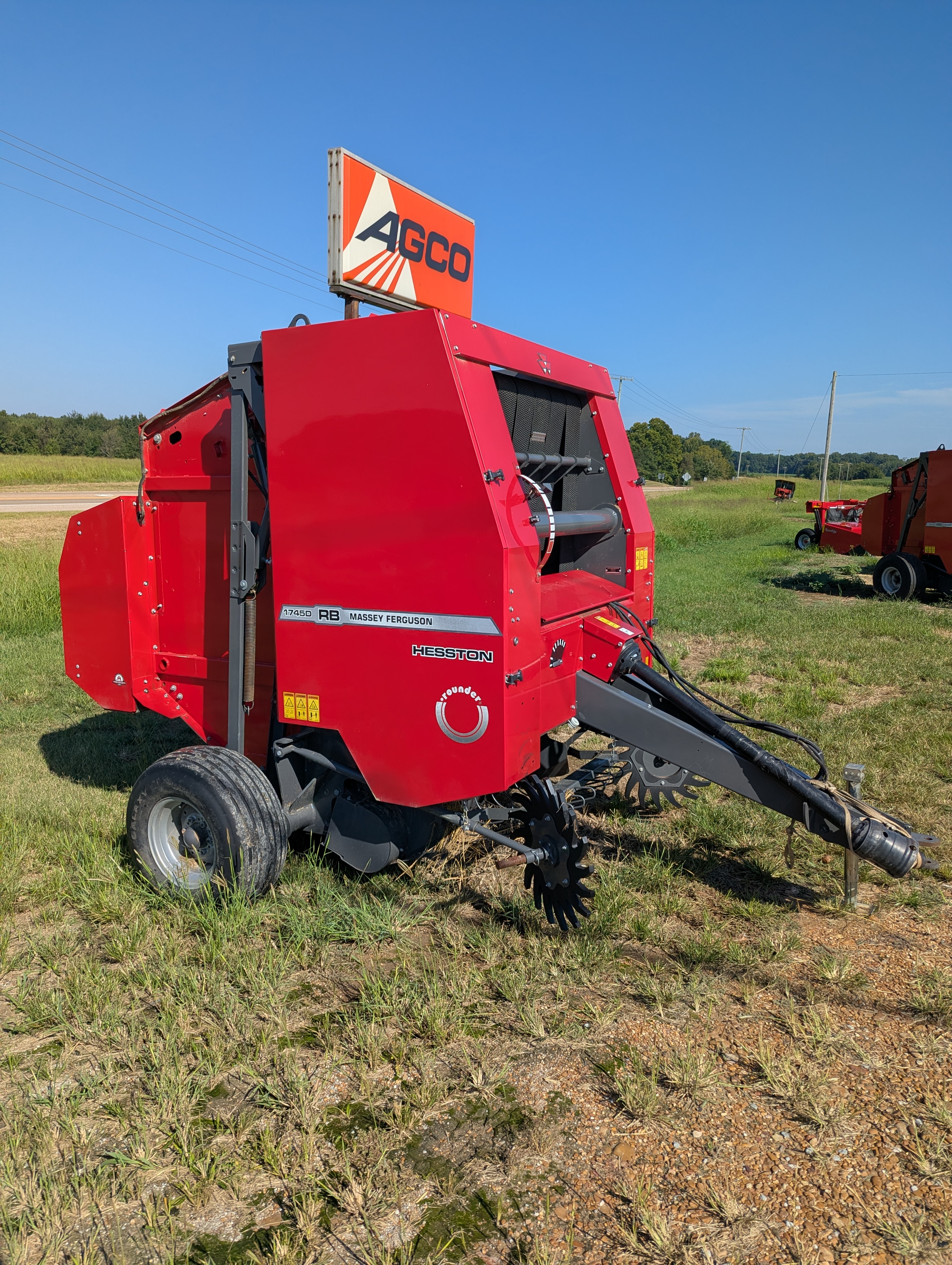 2023 Massey Ferguson 1745D Baler/Round