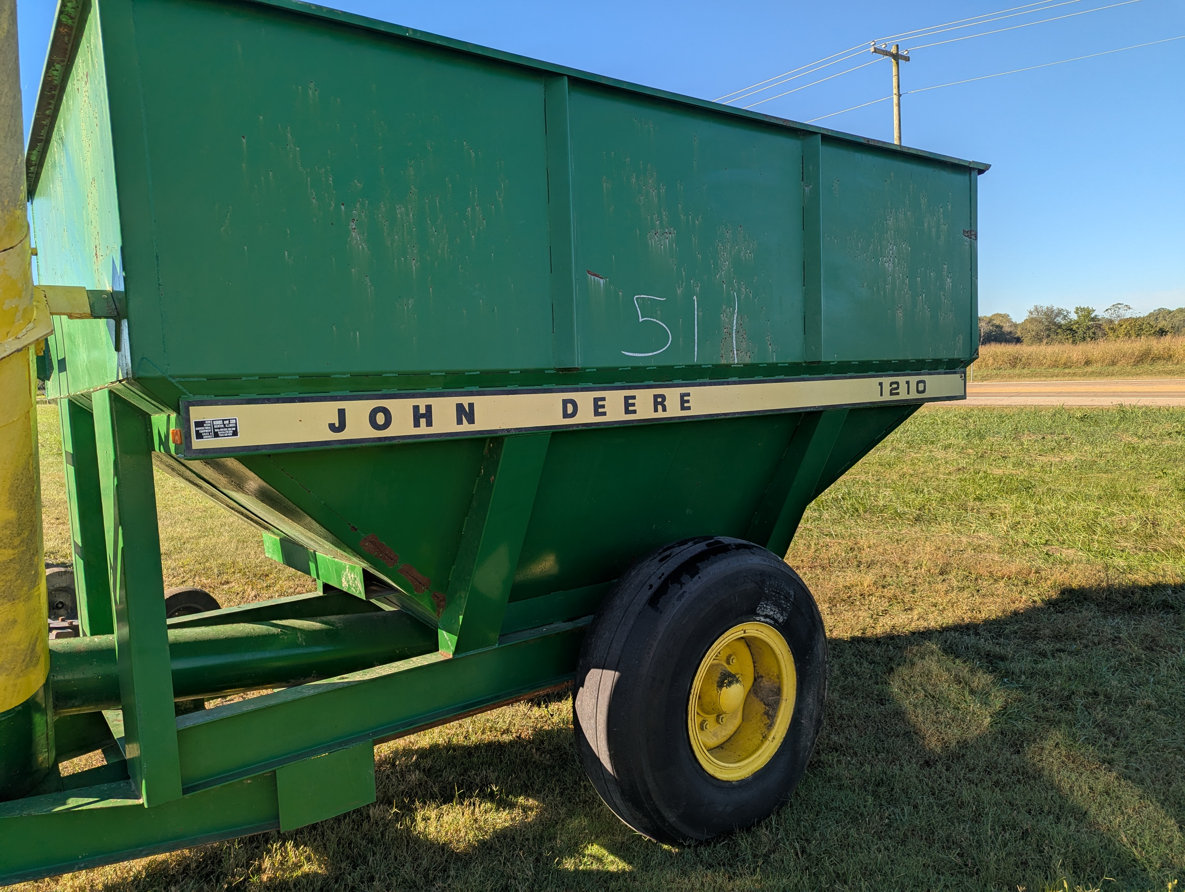 John Deere 1210 Grain Cart