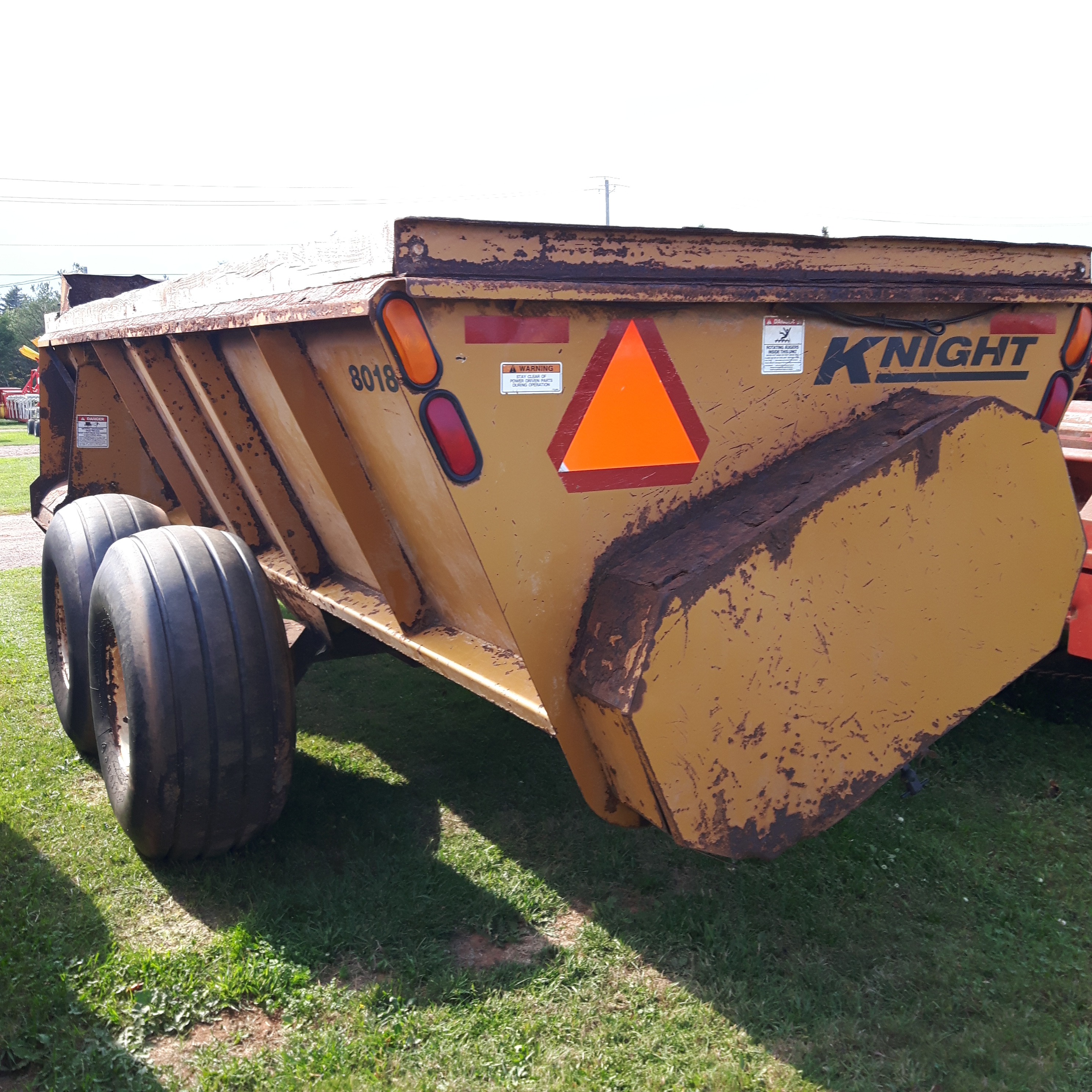 Knight 8018 Manure Spreader