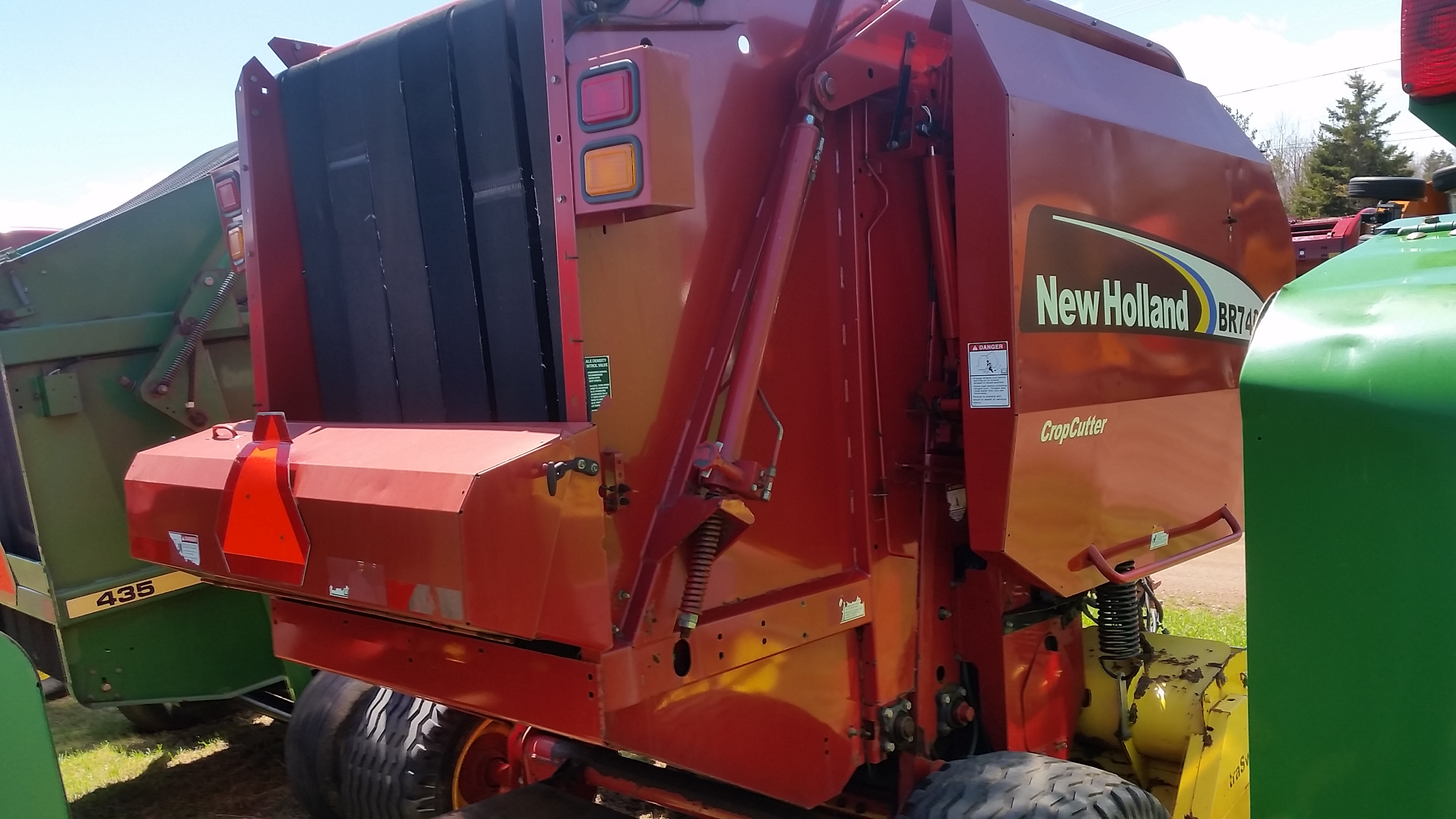 2007 New Holland BR740A Baler/Round