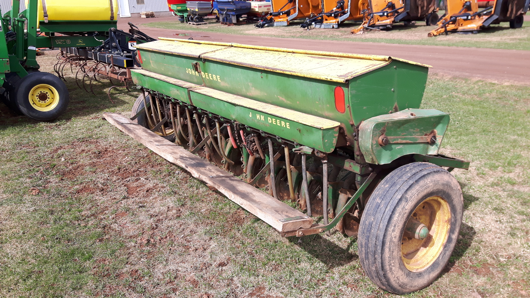 John Deere GD Drill/Grain