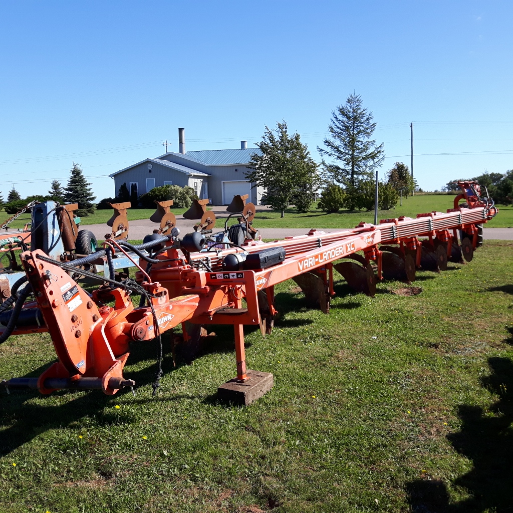 2012 Kuhn 7NSH Plow