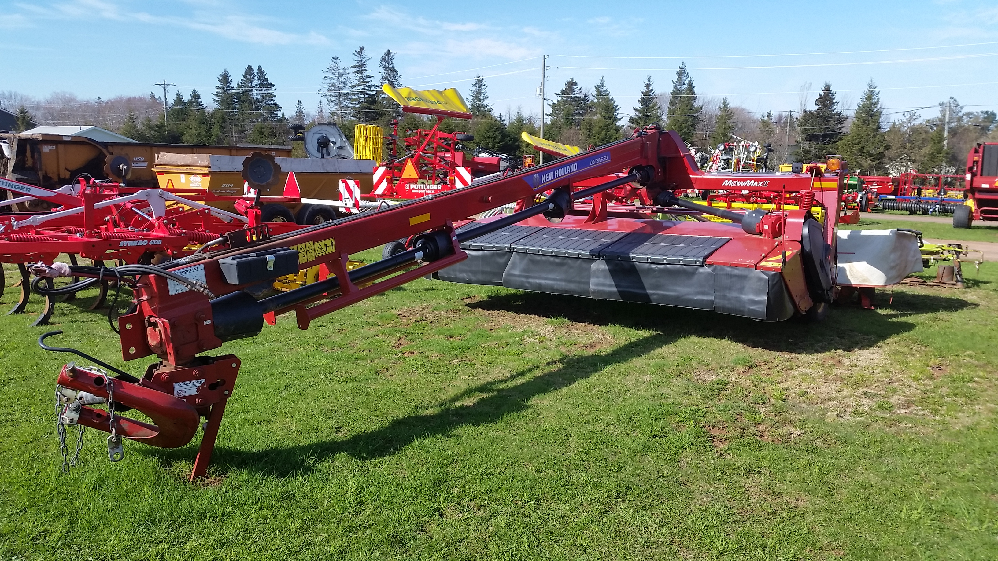 2014 New Holland DB313F Mower Conditioner