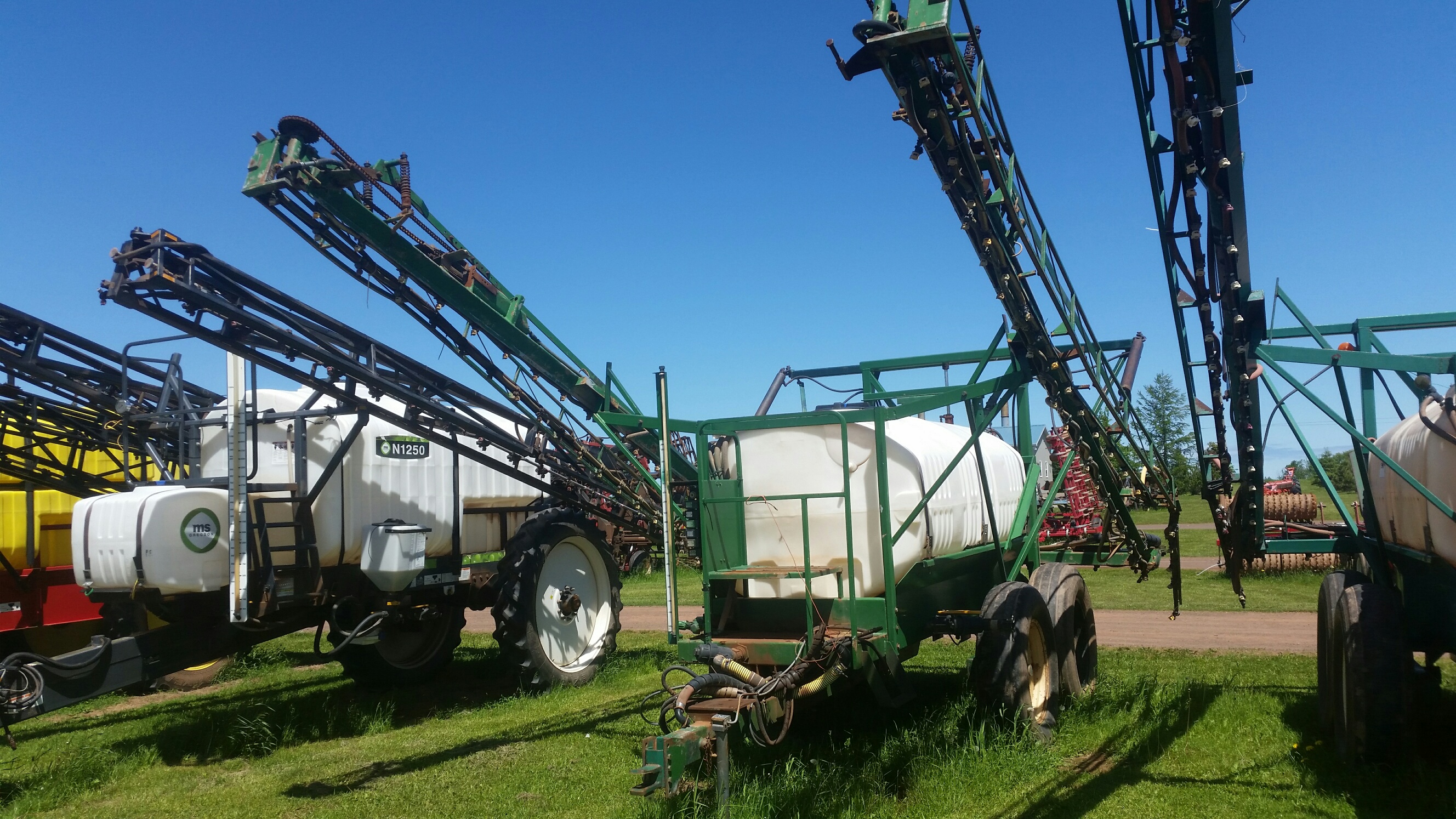 2012 MS Sprayer R3800 Sprayer