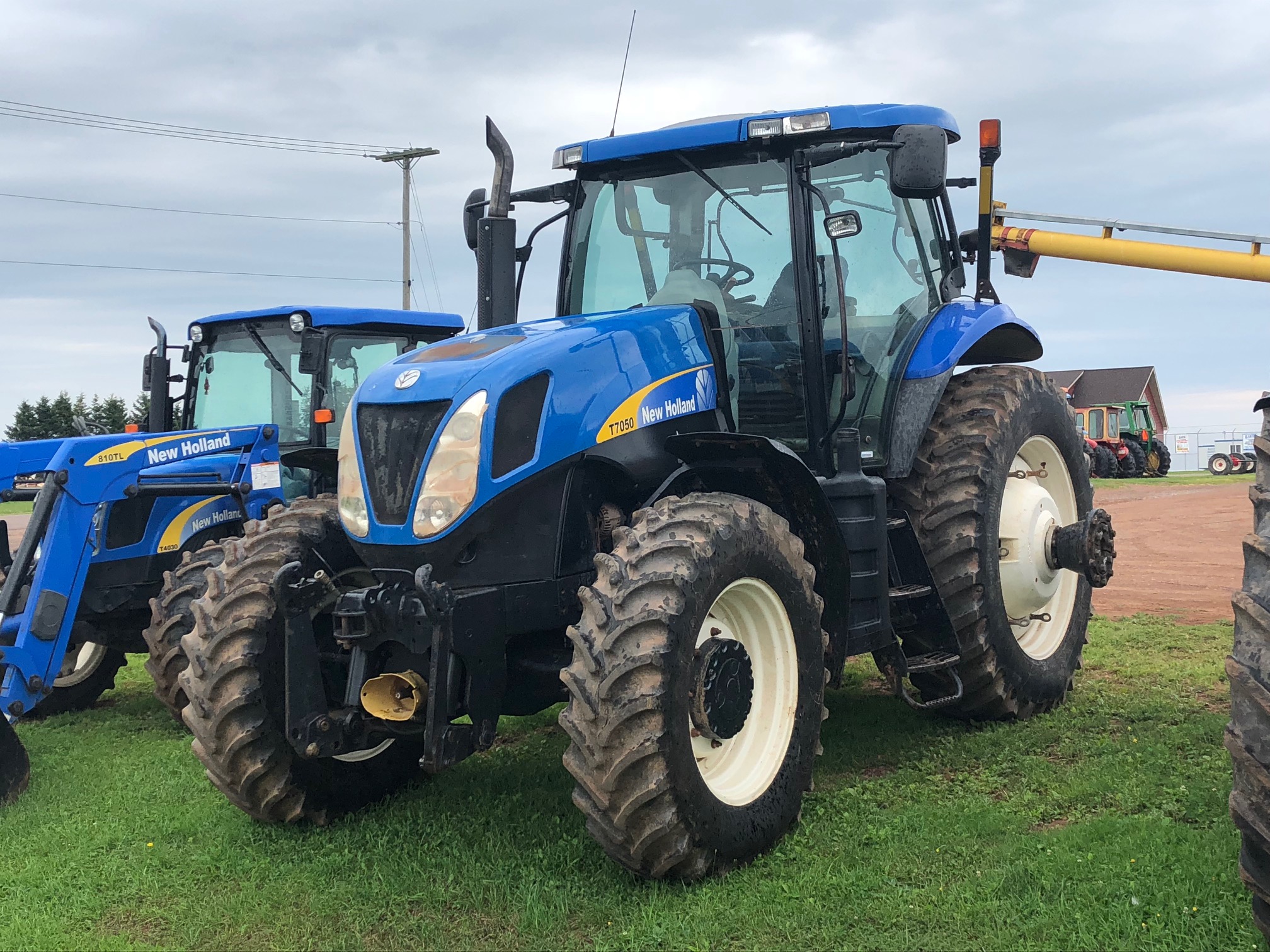 2009 New Holland T7050 Tractor