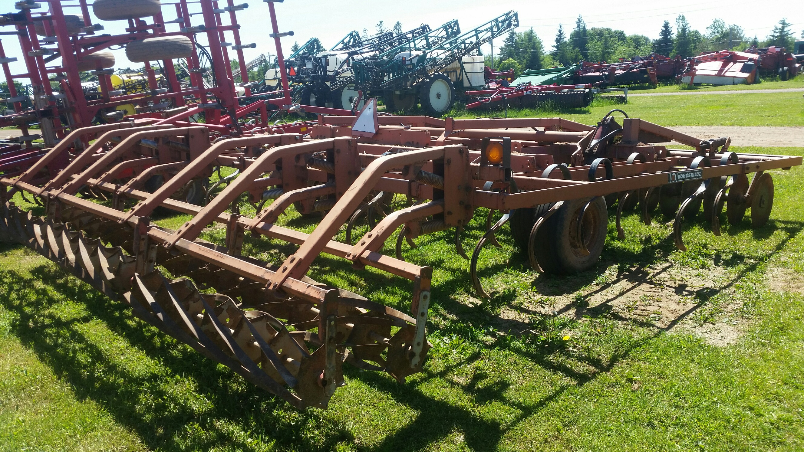 1995 Kongskilde 3500 Field Cultivator