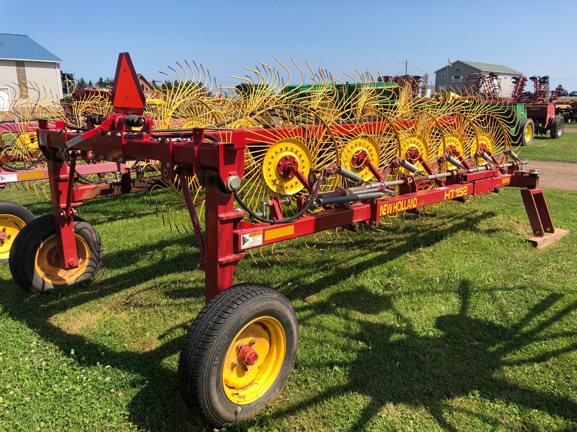 2005 New Holland HT152 Rake/Wheel