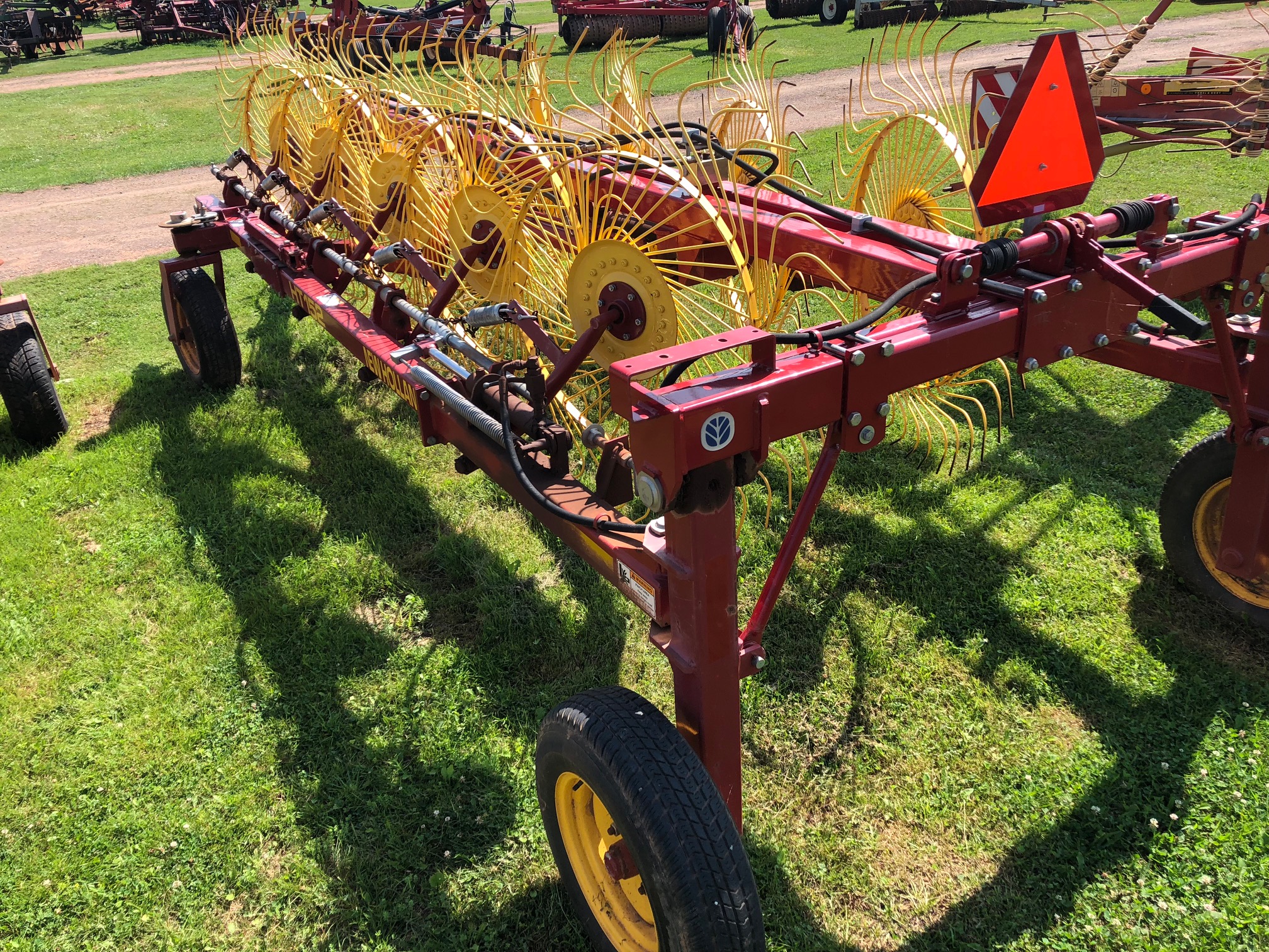 2005 New Holland HT152 Rake/Wheel