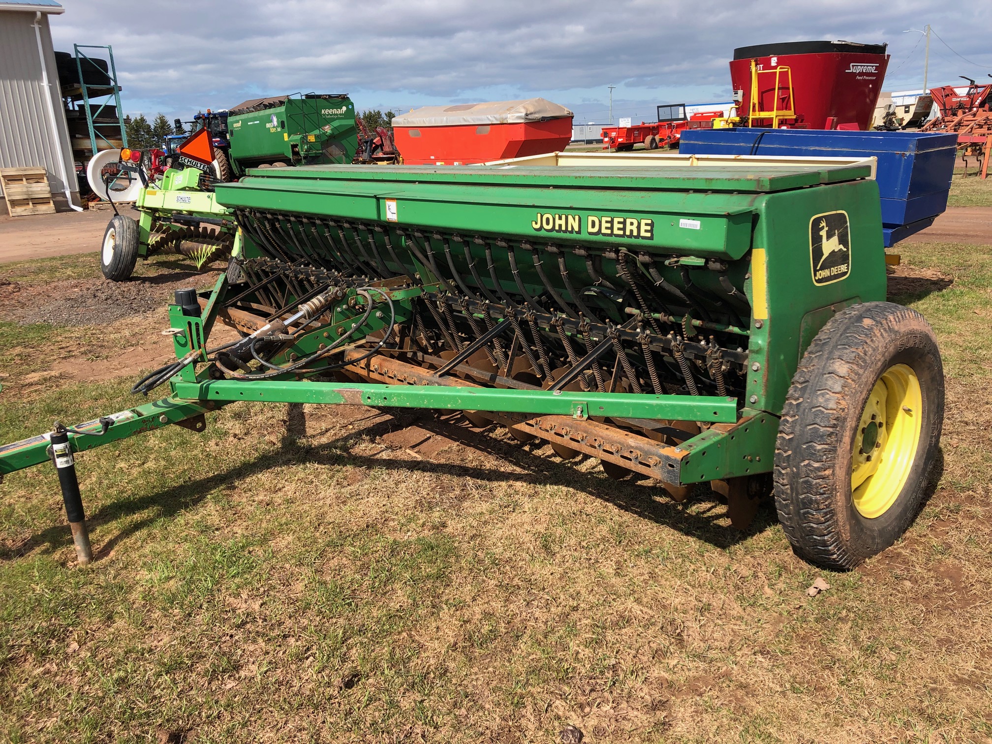 2000 John Deere 450 Drill