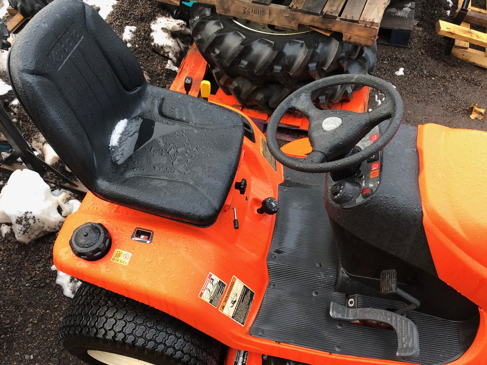 2007 Kubota GR2110 Garden Tractor