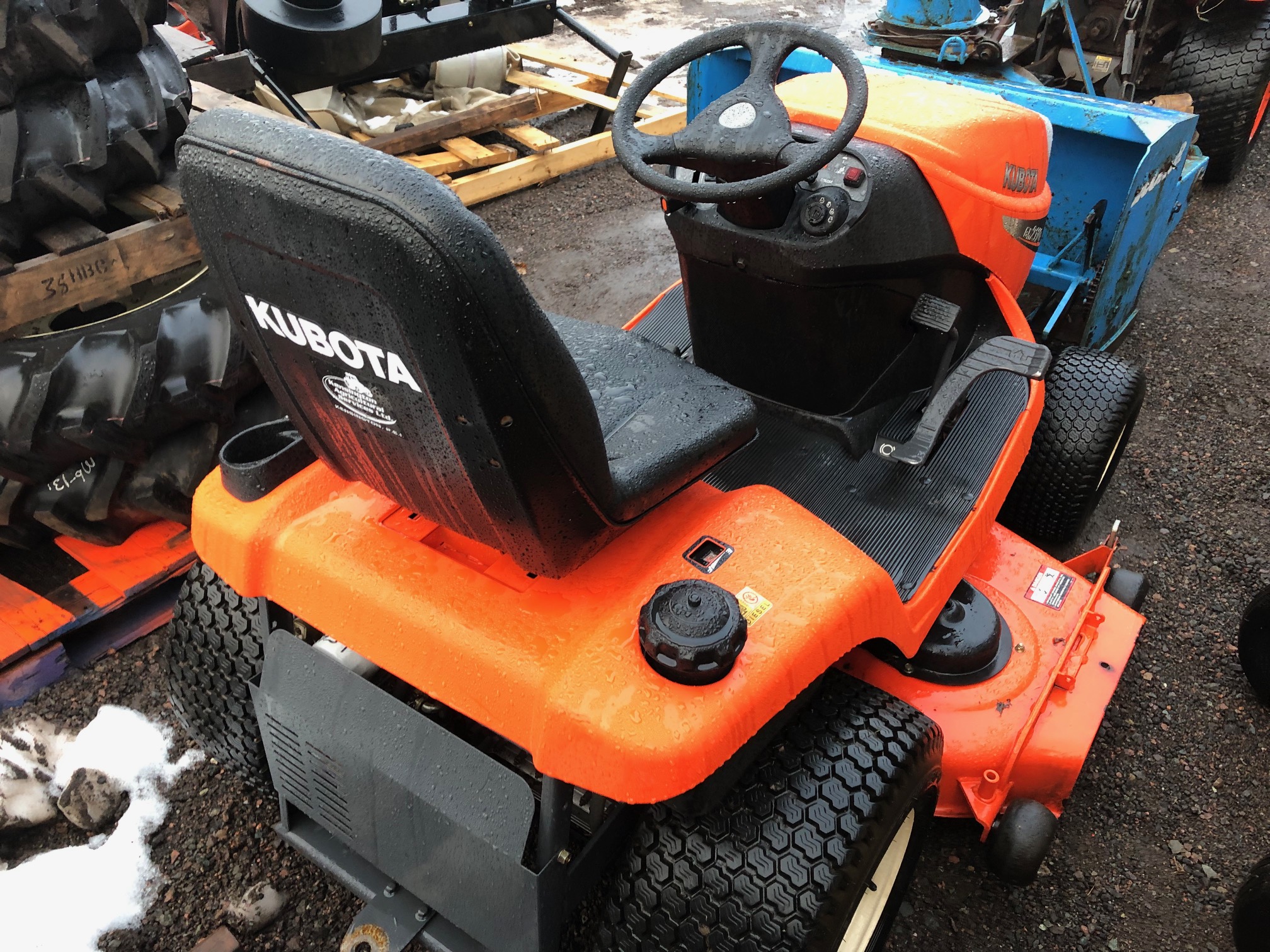 2007 Kubota GR2110 Garden Tractor