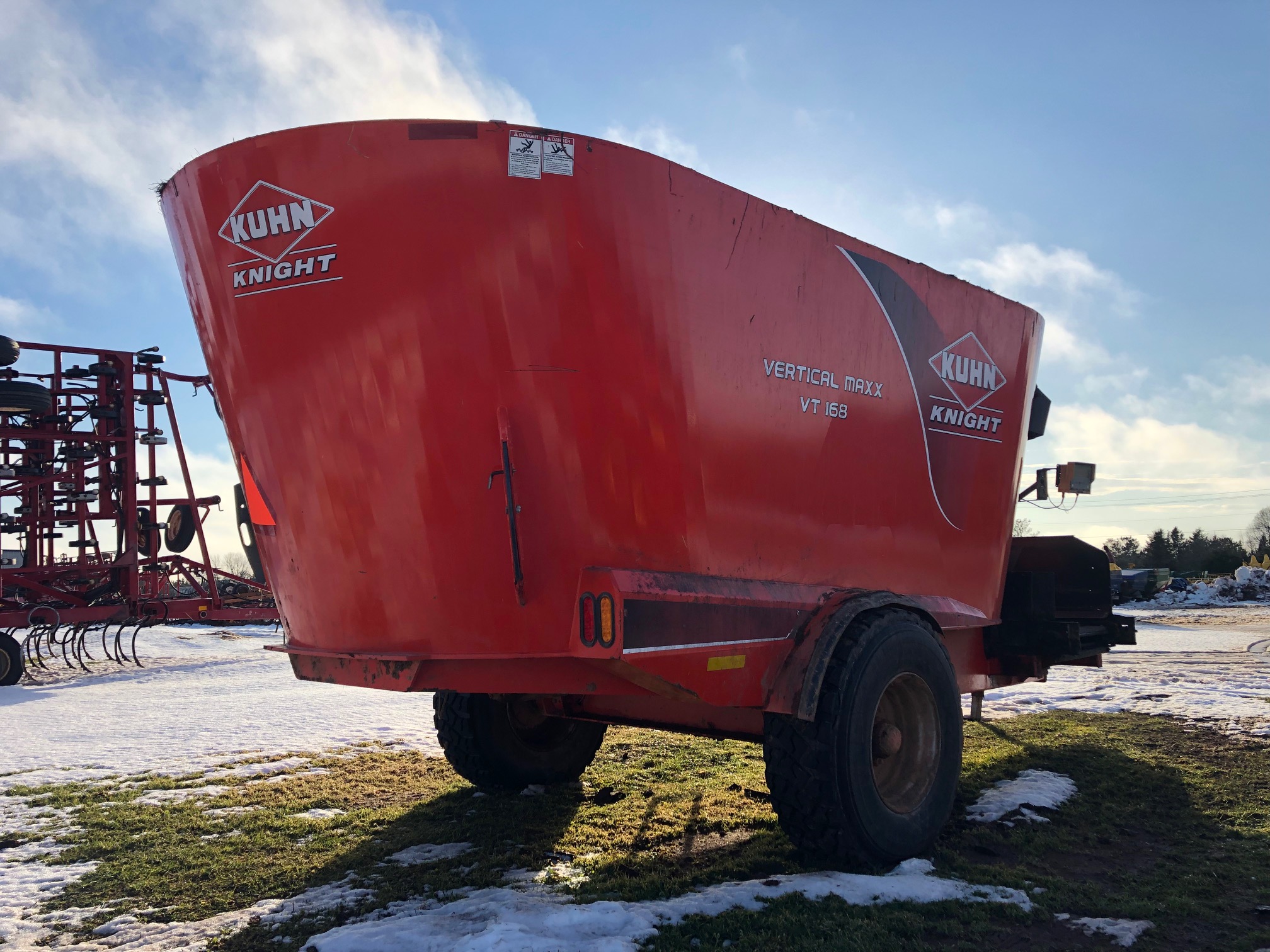 2014 Kuhn Knight VT168 TMR Mixer