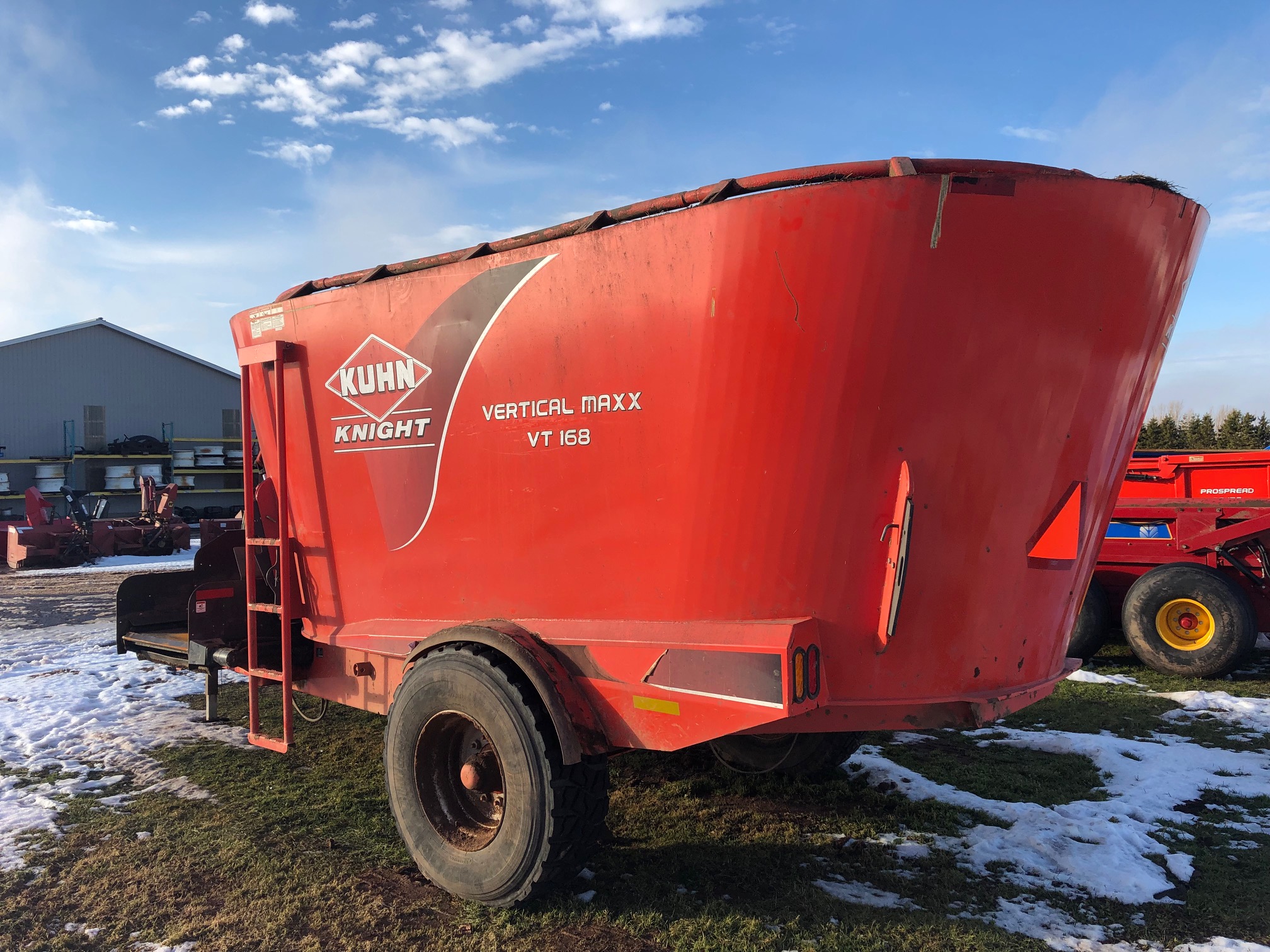 2014 Kuhn Knight VT168 TMR Mixer