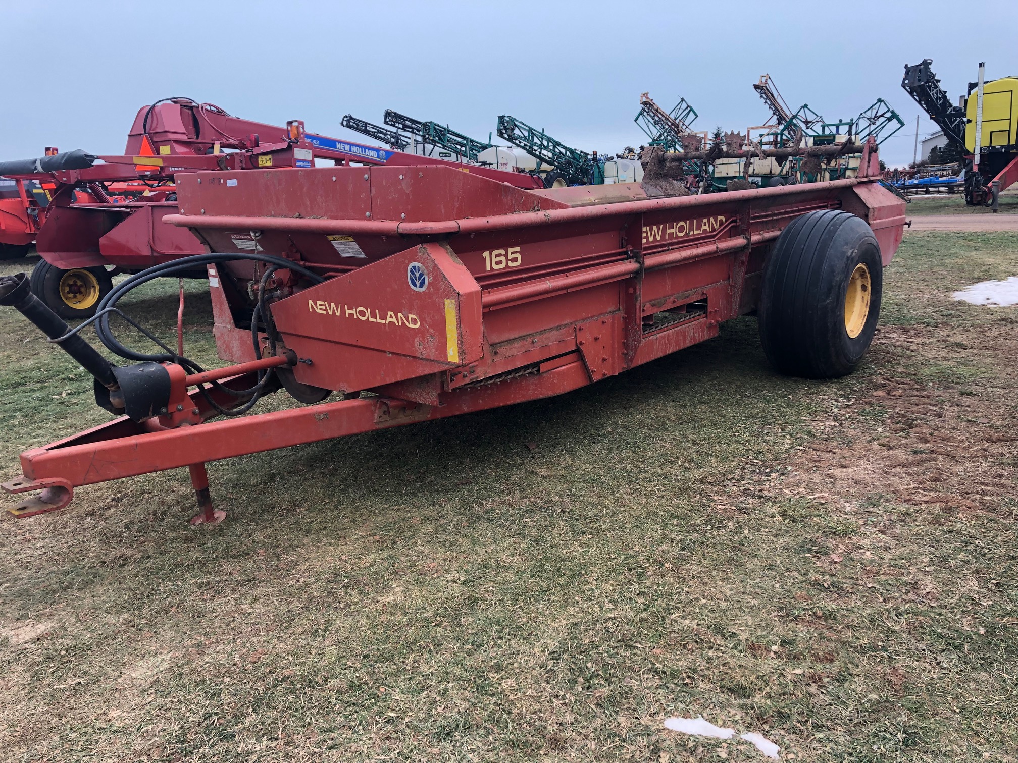 New Holland 165 Manure Spreader