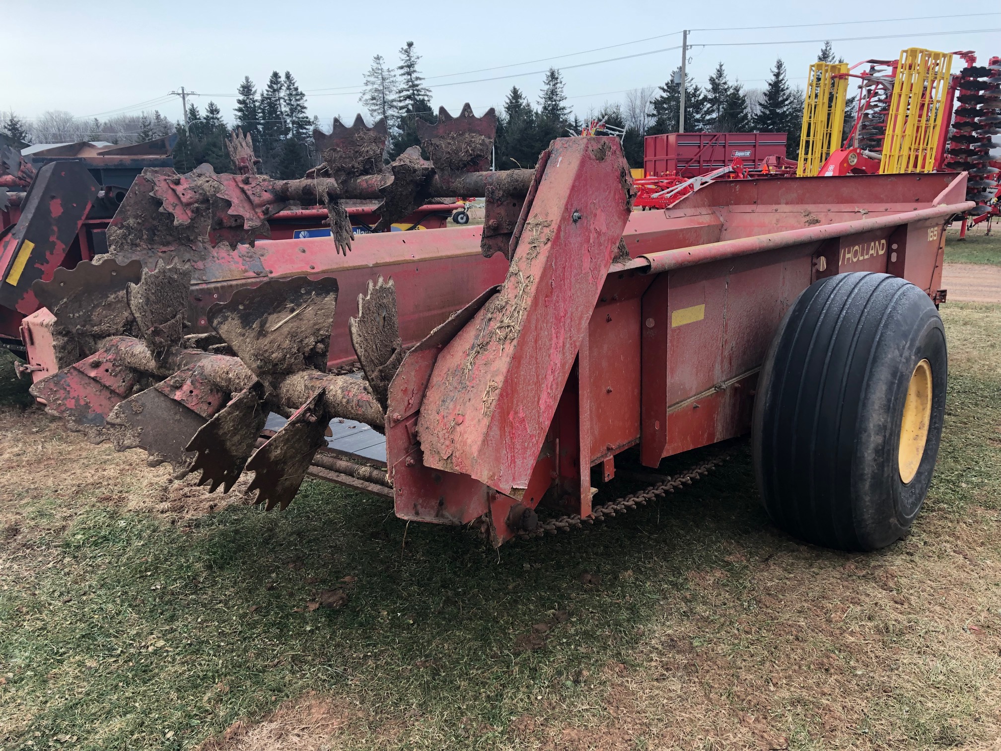 New Holland 165 Manure Spreader