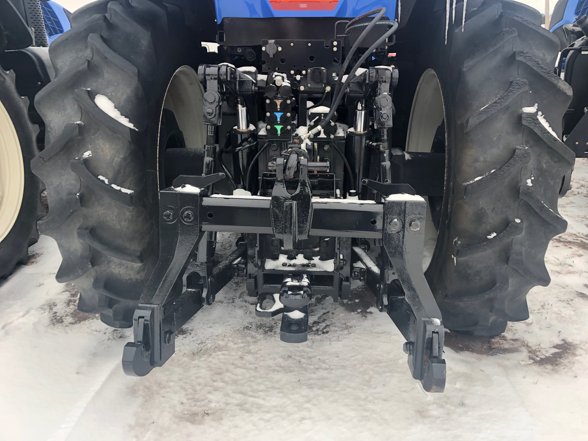 2014 New Holland T8.390 Tractor