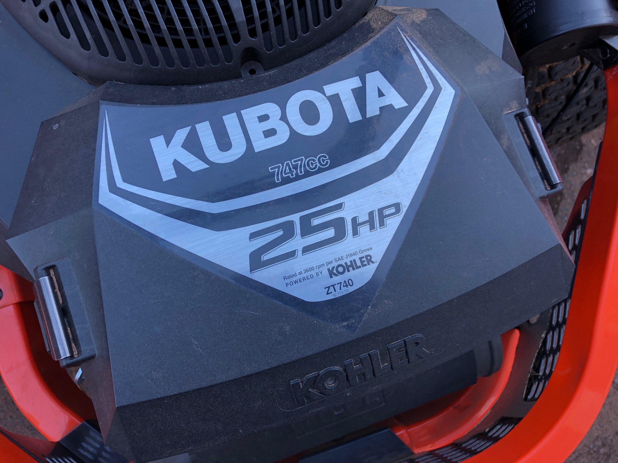 2015 Kubota Z125S Mower/Zero Turn